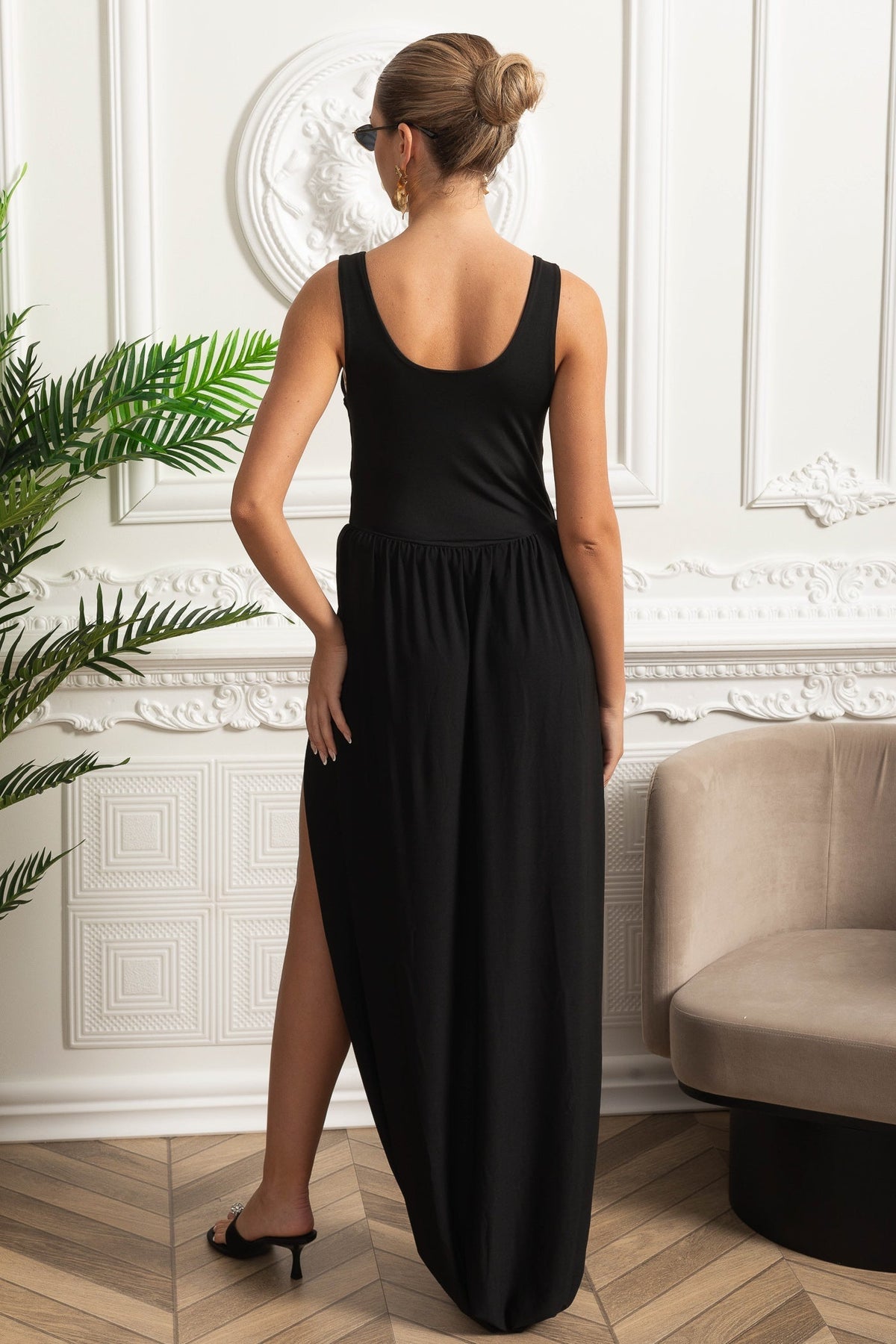 Sleeveless Bodycon Maxi Dress with Draped Balloon Skirt and Side Slit – Black – view 7