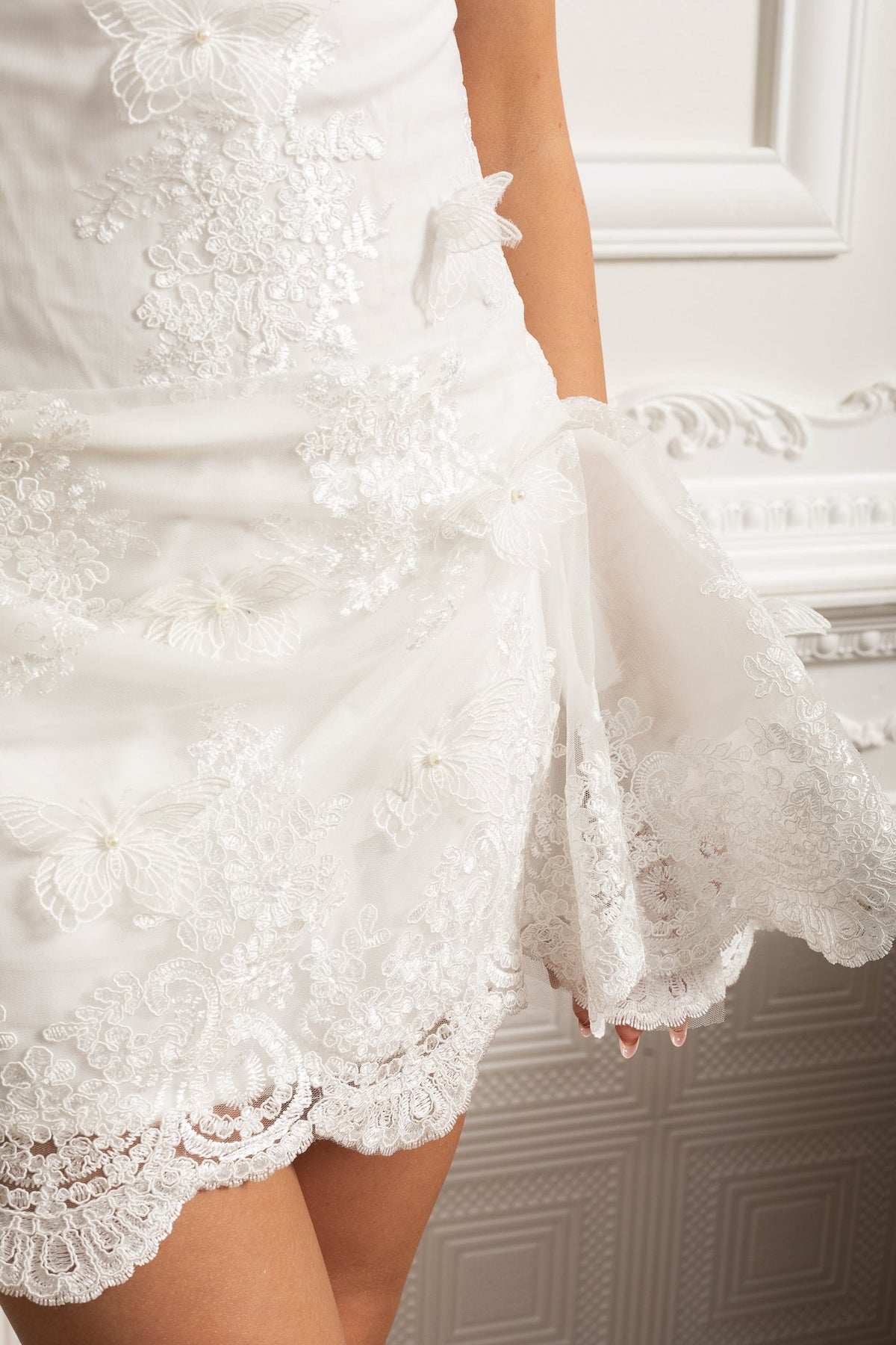 Strapless Embroidered Tulle Corset Mini Dress with Scalloped Hem – White – view 5