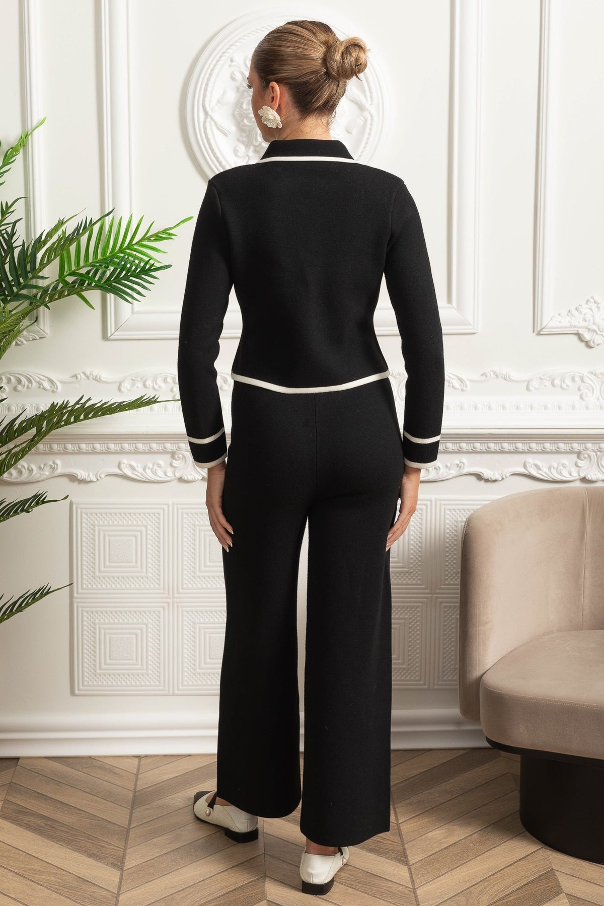 Tailored Jacket and High-Waisted Trouser Set with White Trim – Black – view 3