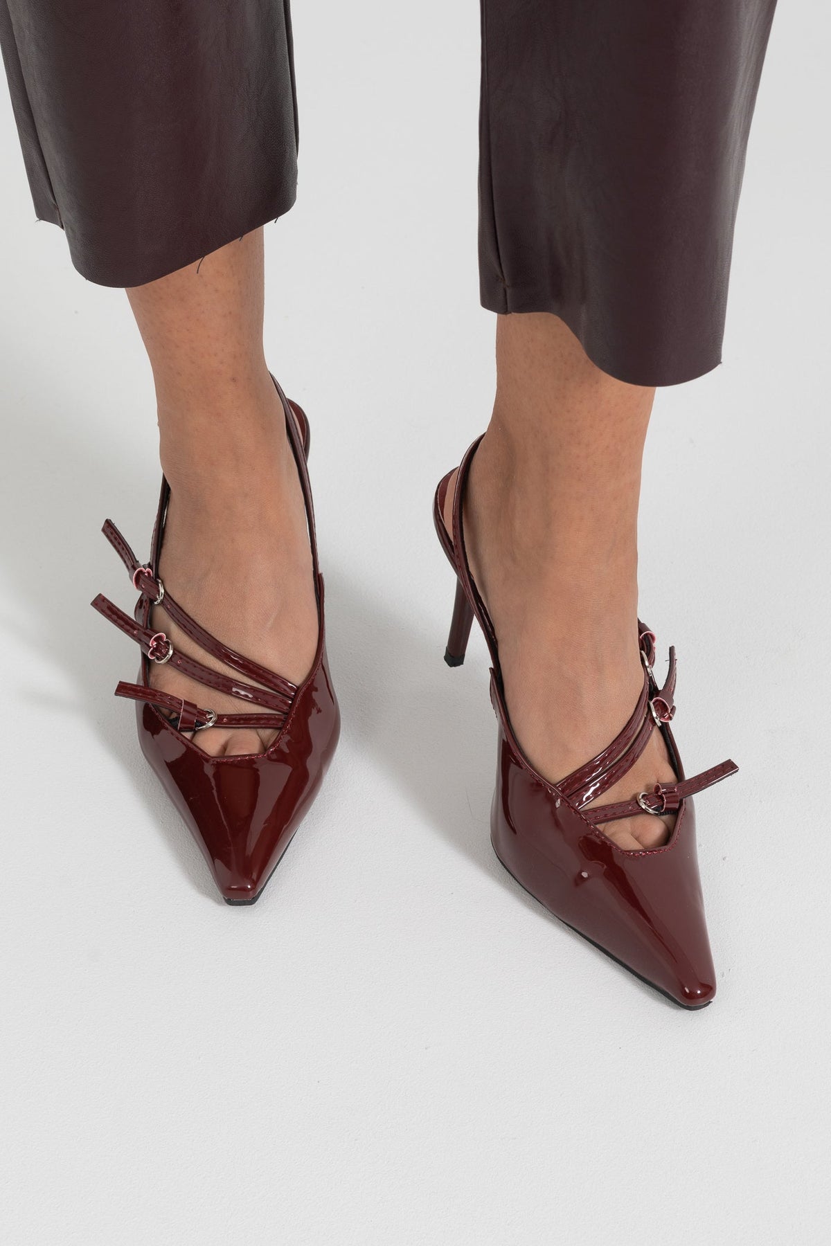 Glossy Pointed Toe Slingback Heels with Silver Buckles – Burgundy – view 2