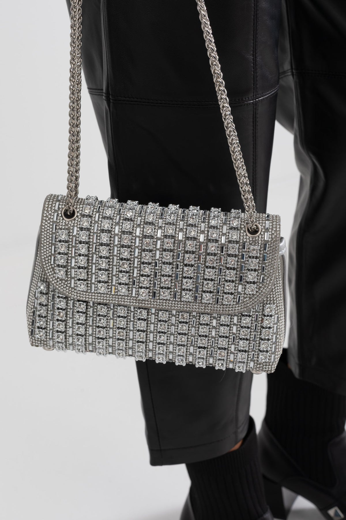 Woven Rhinestone Embellished Evening Bag with Chain Strap – Silver