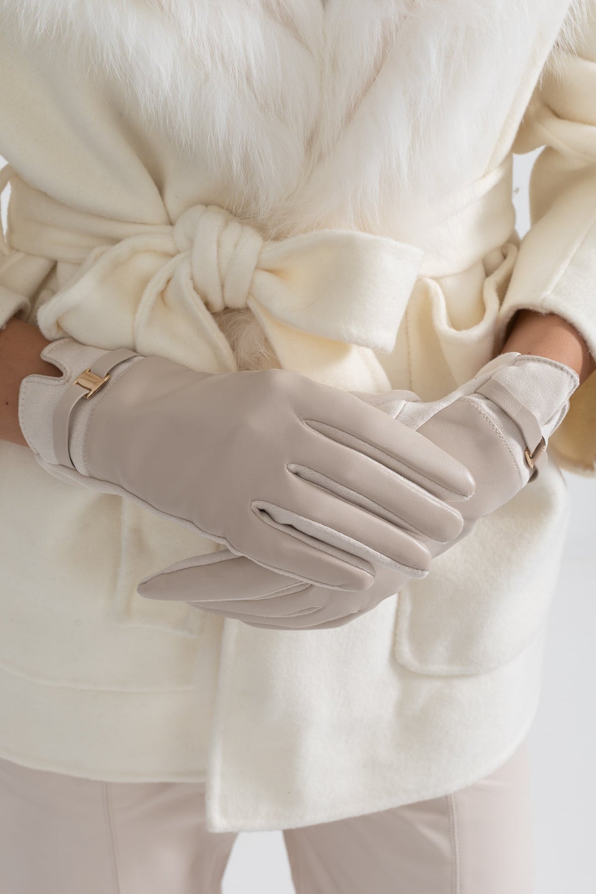 Vegan Leather and Faux Suede Gloves with Gold Buckle Detail – Beige