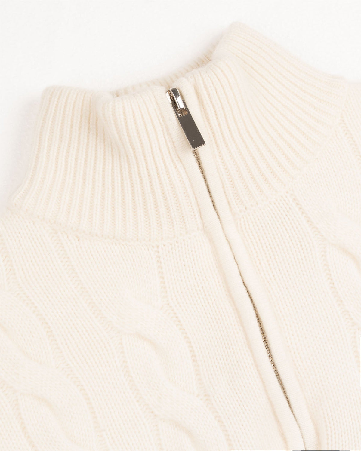 100% Cashmere Lightweight Zip Turtleneck Jumper – view 2