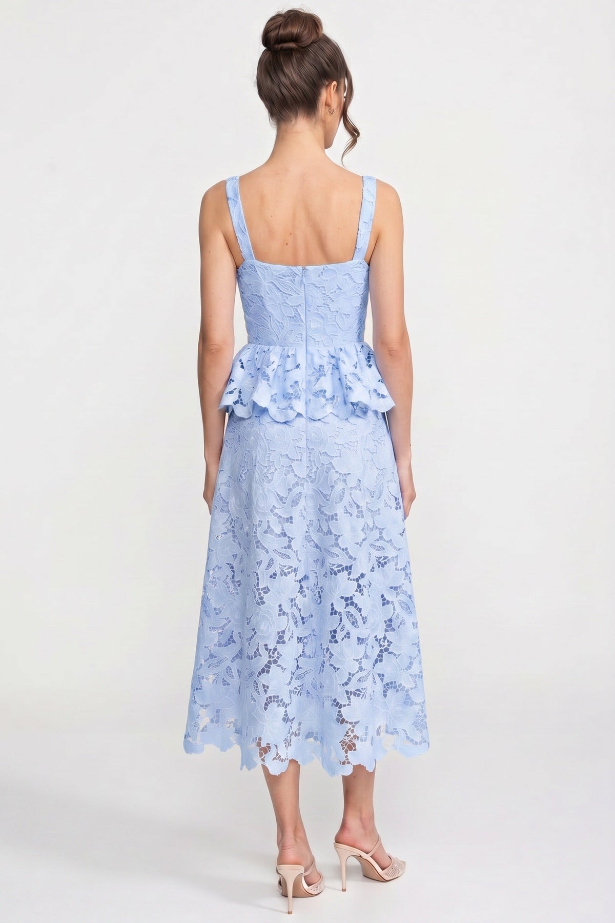 Sleeveless Lace Peplum Midi Dress with Golden Buttons – Blue – view 9