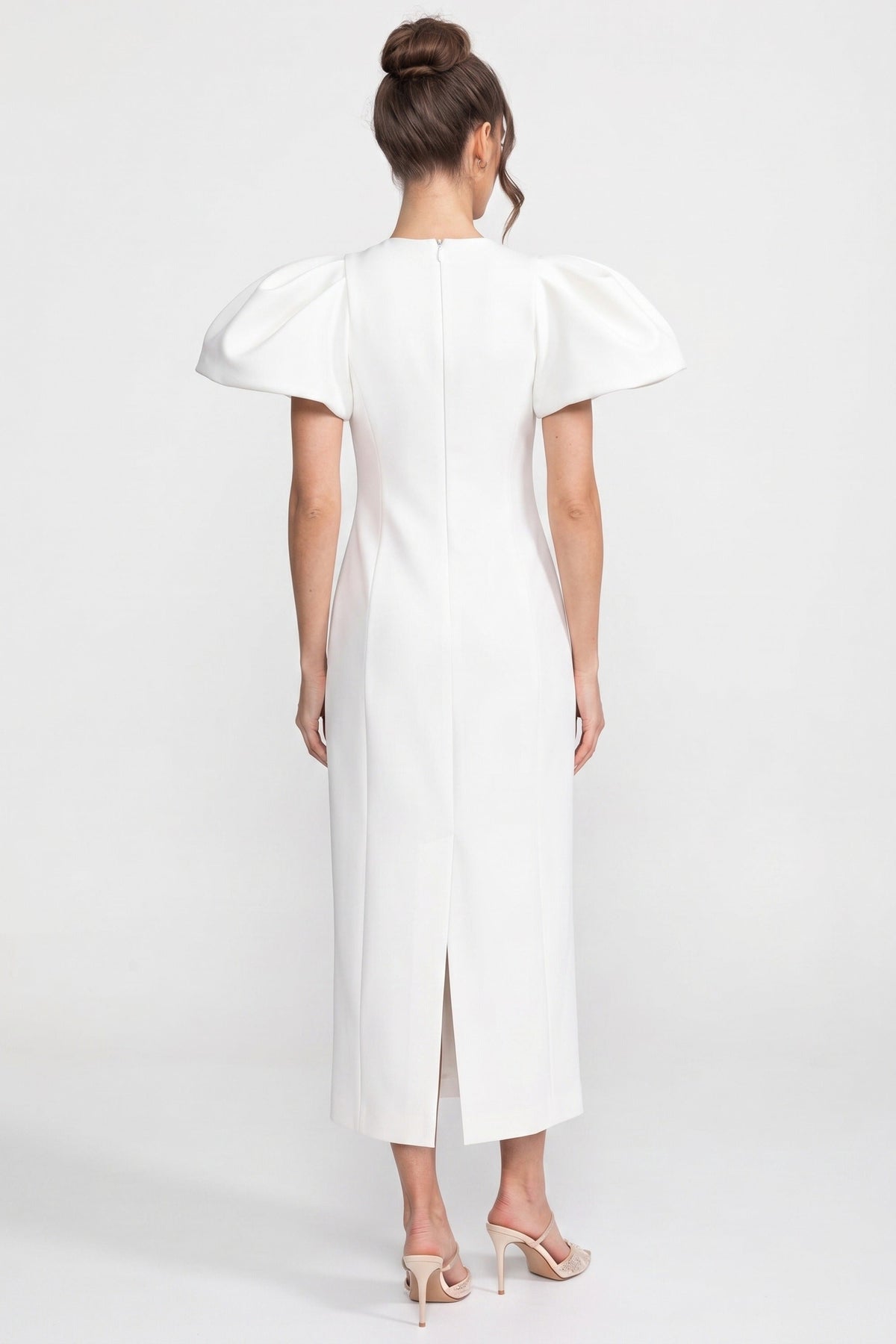 Structured Shoulder Maxi Dress with 3D Iris and Leaf Appliqué – White – view 5