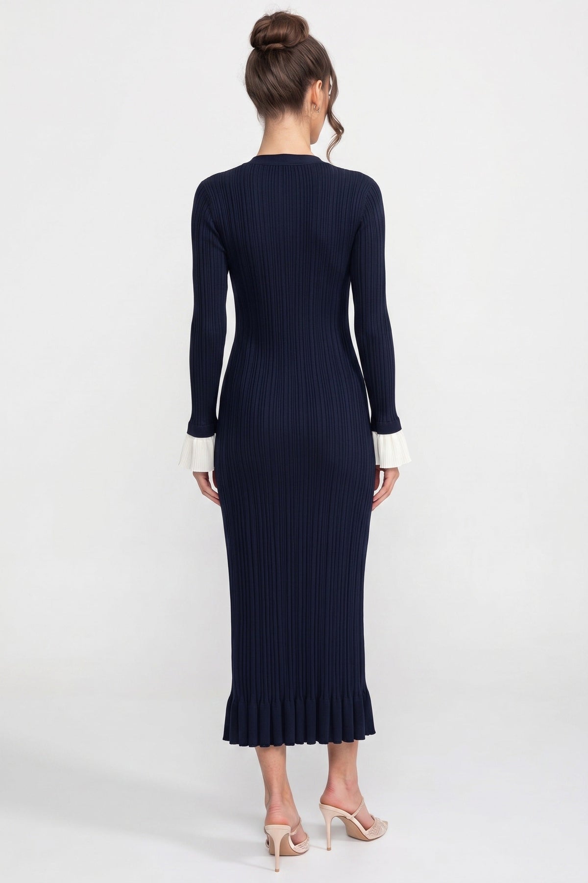V-Neck Pleated Knit Maxi Dress with Contrast White Cuffs – Navy