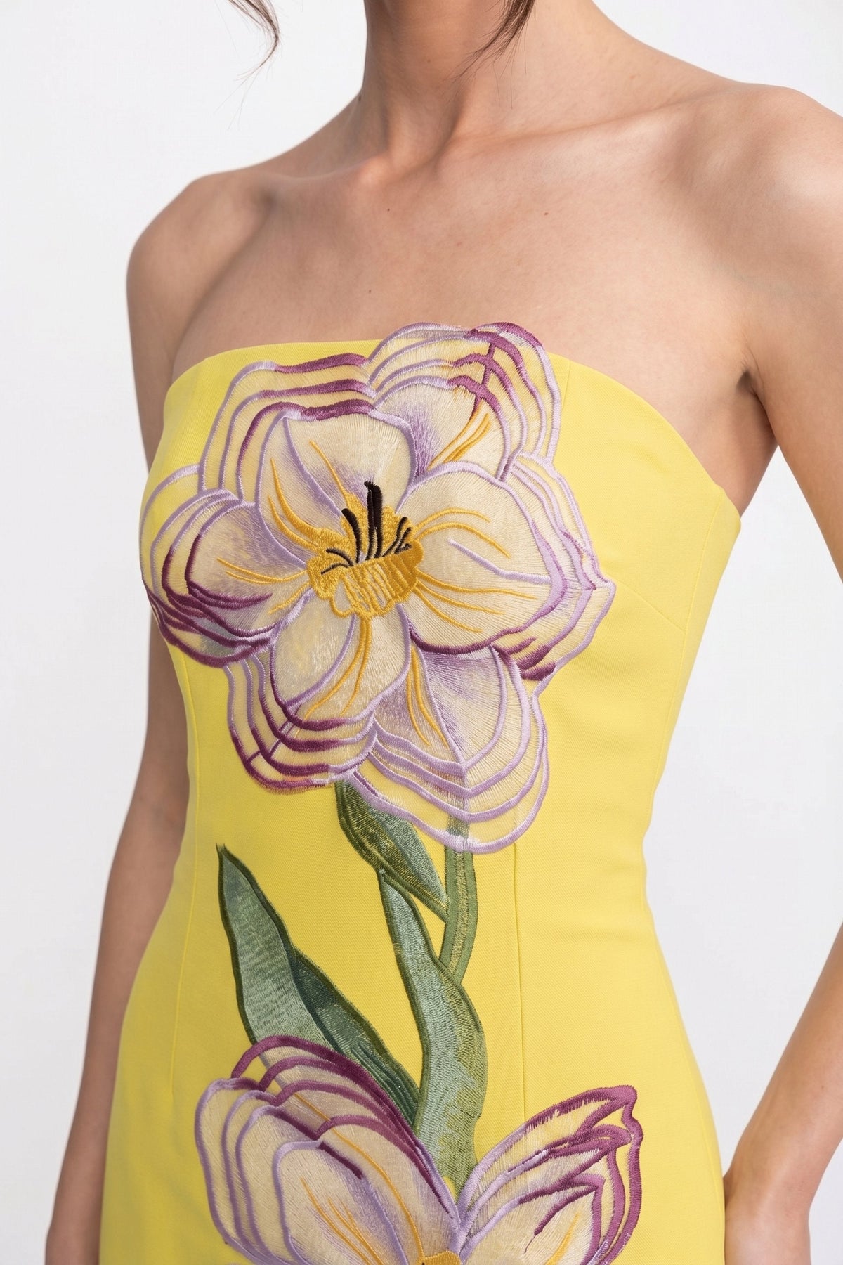 Strapless Column Maxi Dress with Oversized Iris Print – Yellow – view 4