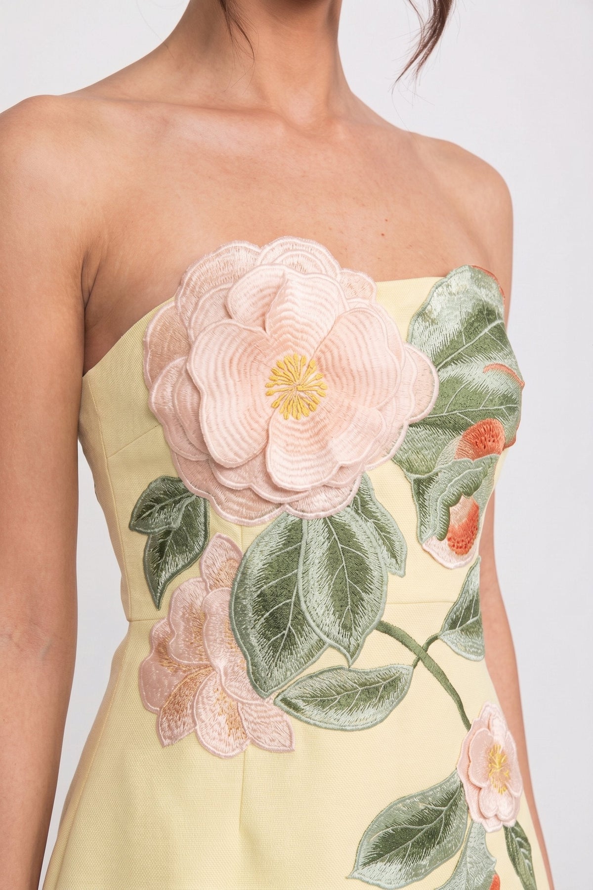 Strapless A-Line Mini Dress with 3D Camellia and Leaf Appliqué – Yellow – view 5