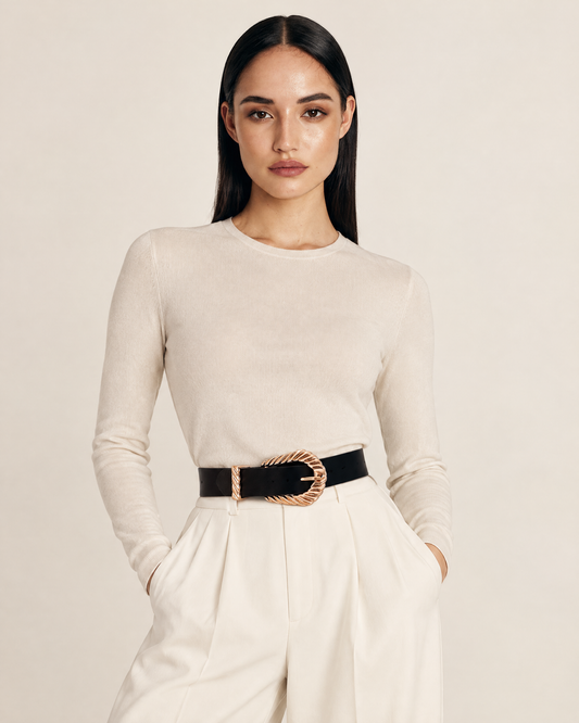 Amelie Bold Twist Buckle Synthetic Belt – Black/Gold worn by model