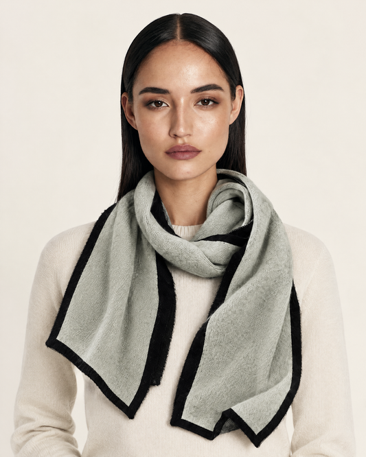 Thickened Two-Tone Pure Cashmere Knitted Neck Shawl Scarf worn by model