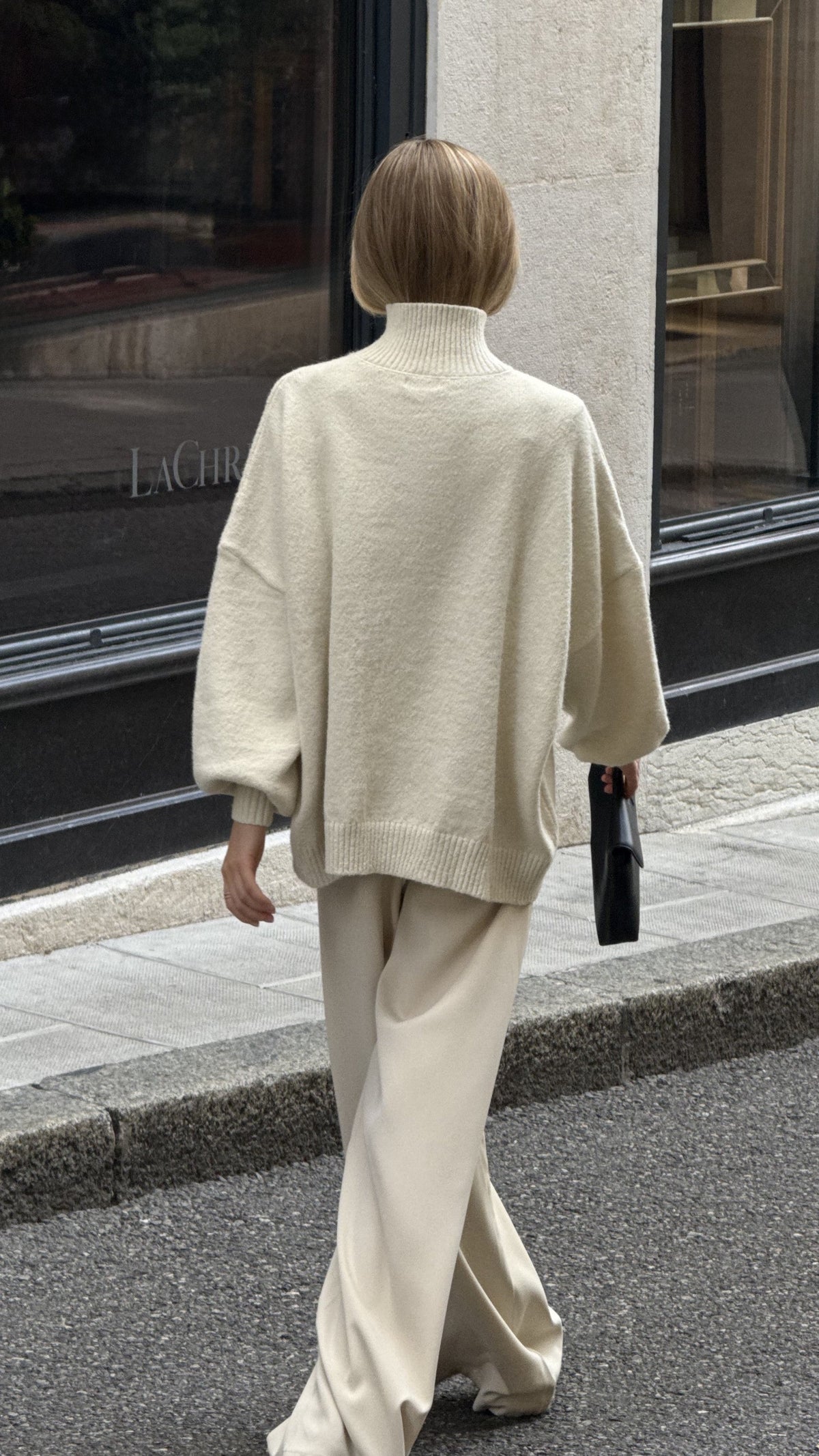 Harita Turtleneck Bell Sleeve Boxy Knit Jumper – Cream – view 10