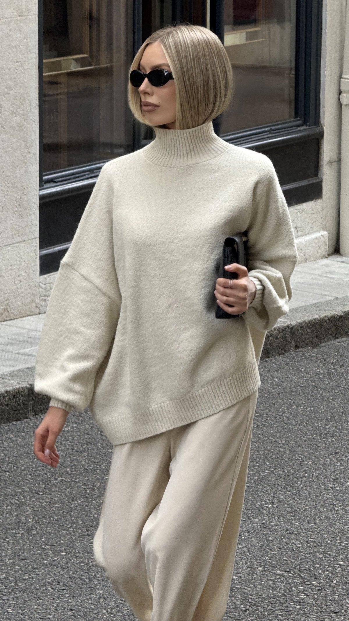 Harita Turtleneck Bell Sleeve Boxy Knit Jumper – Cream