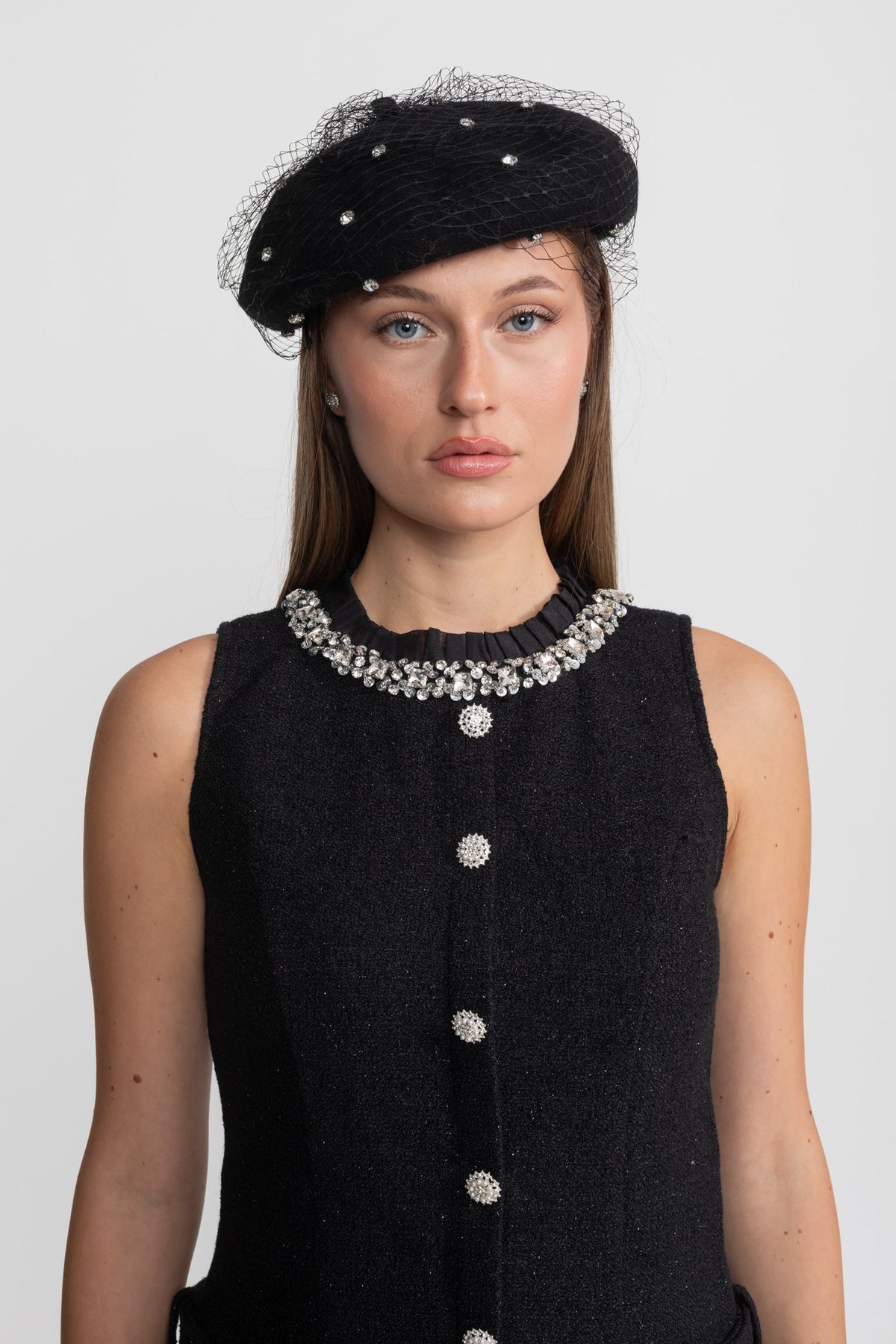 Crystal Embellished Wool Beret with Mesh Veil – Black – view 3