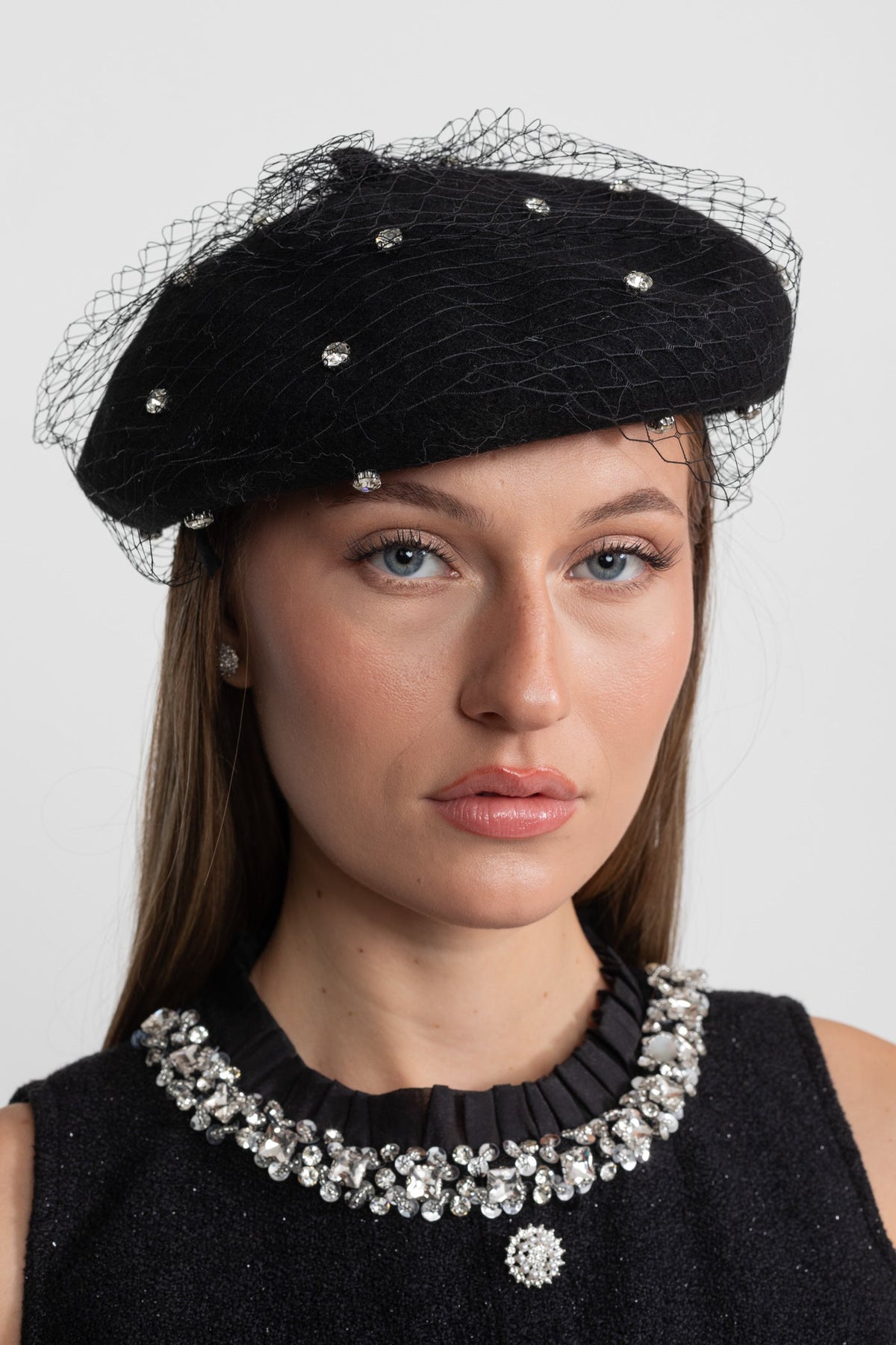 Crystal Embellished Wool Beret with Mesh Veil – Black