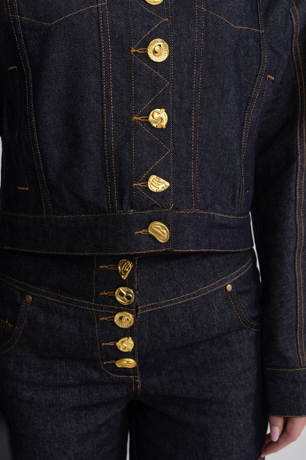 Cropped Denim Jacket and Straight Leg Jeans Set with Gold Buttons – Indigo – view 5