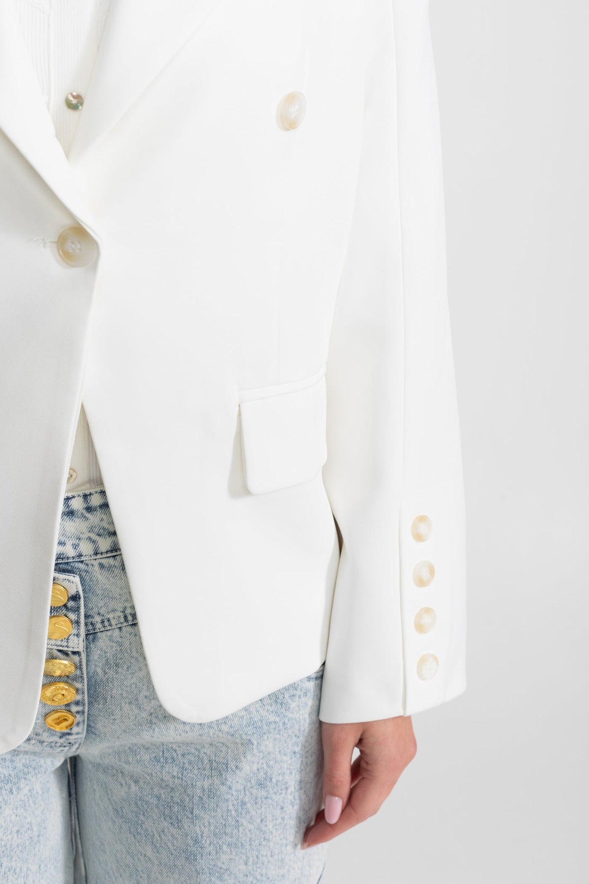 Double-Breasted Tailored Blazer with Peak Lapels and Belt – White – view 8