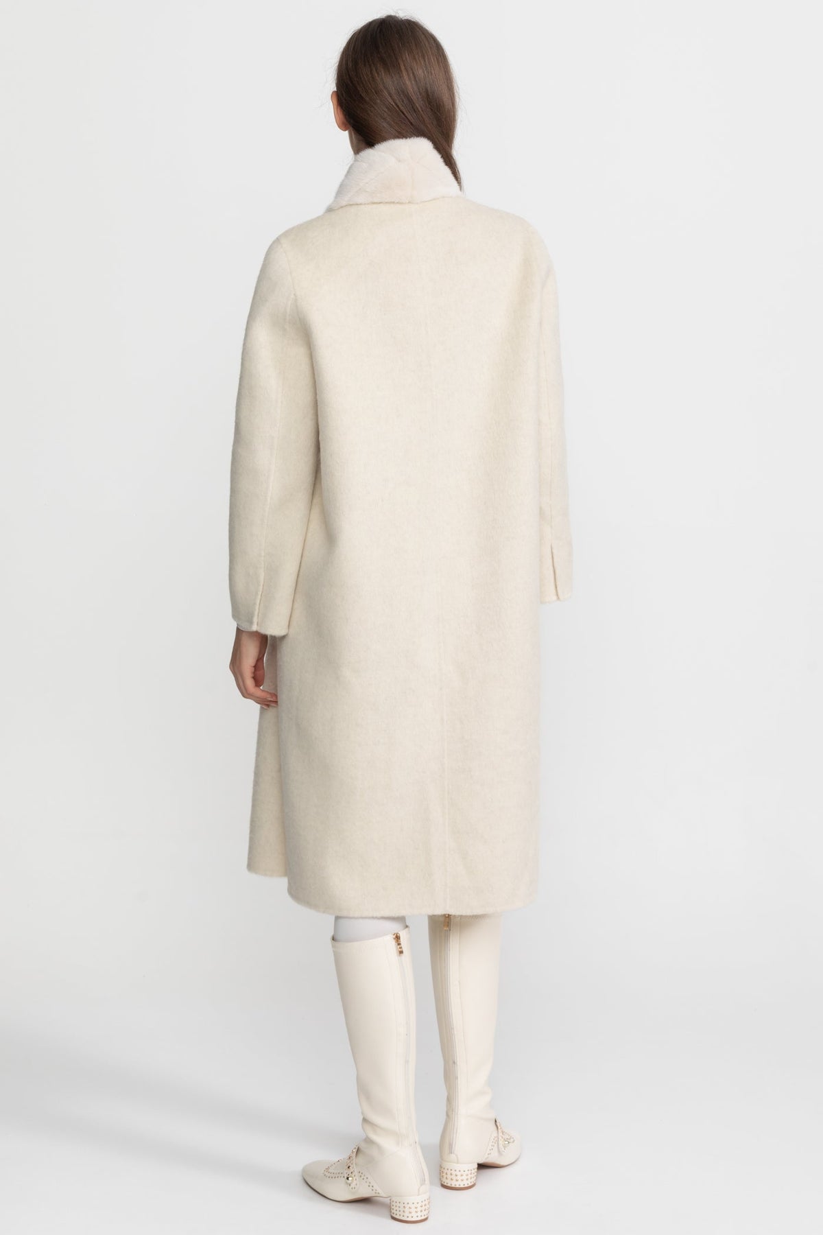 Wool and Alpaca Longline Coat with Textured Collar – Ivoire – view 9