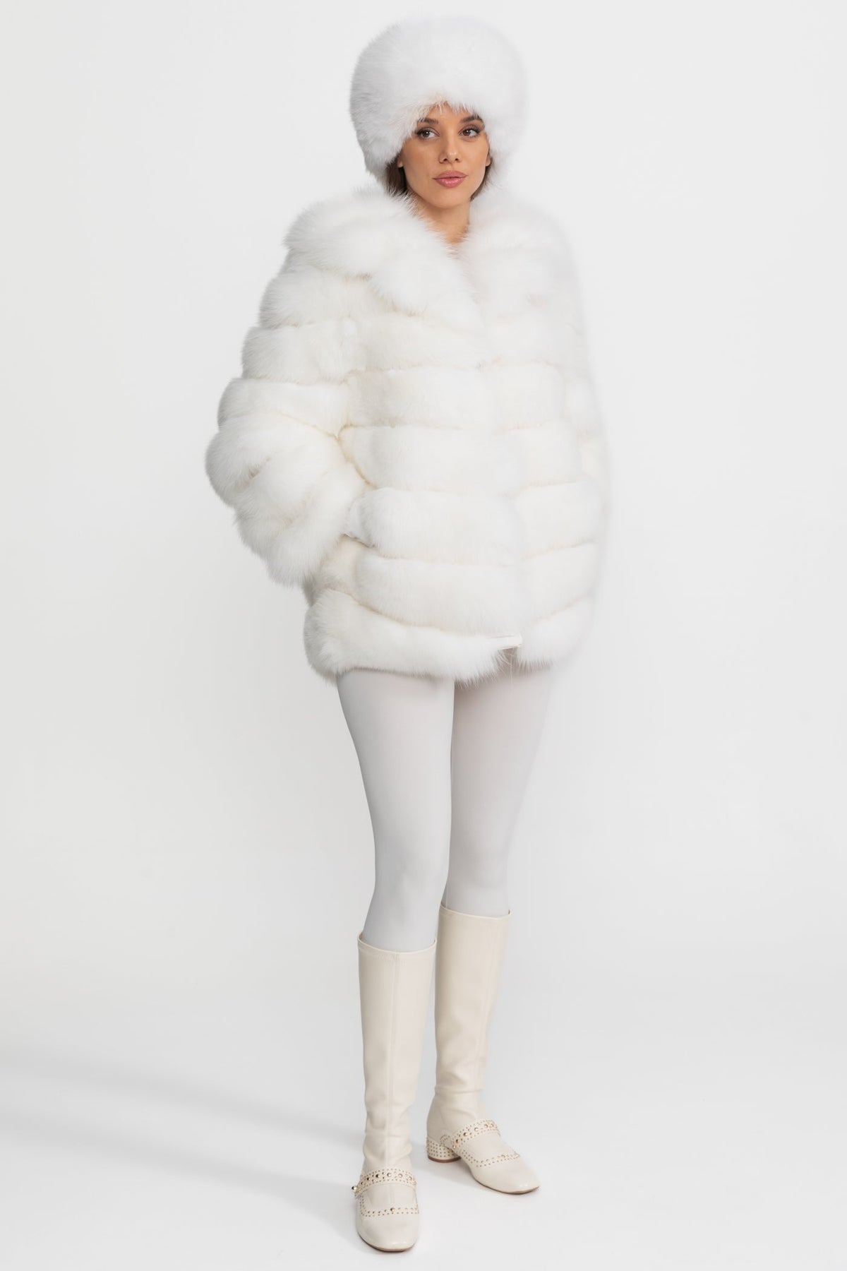 Tiered Cropped Jacket with Oversized Shawl Collar – White – view 5