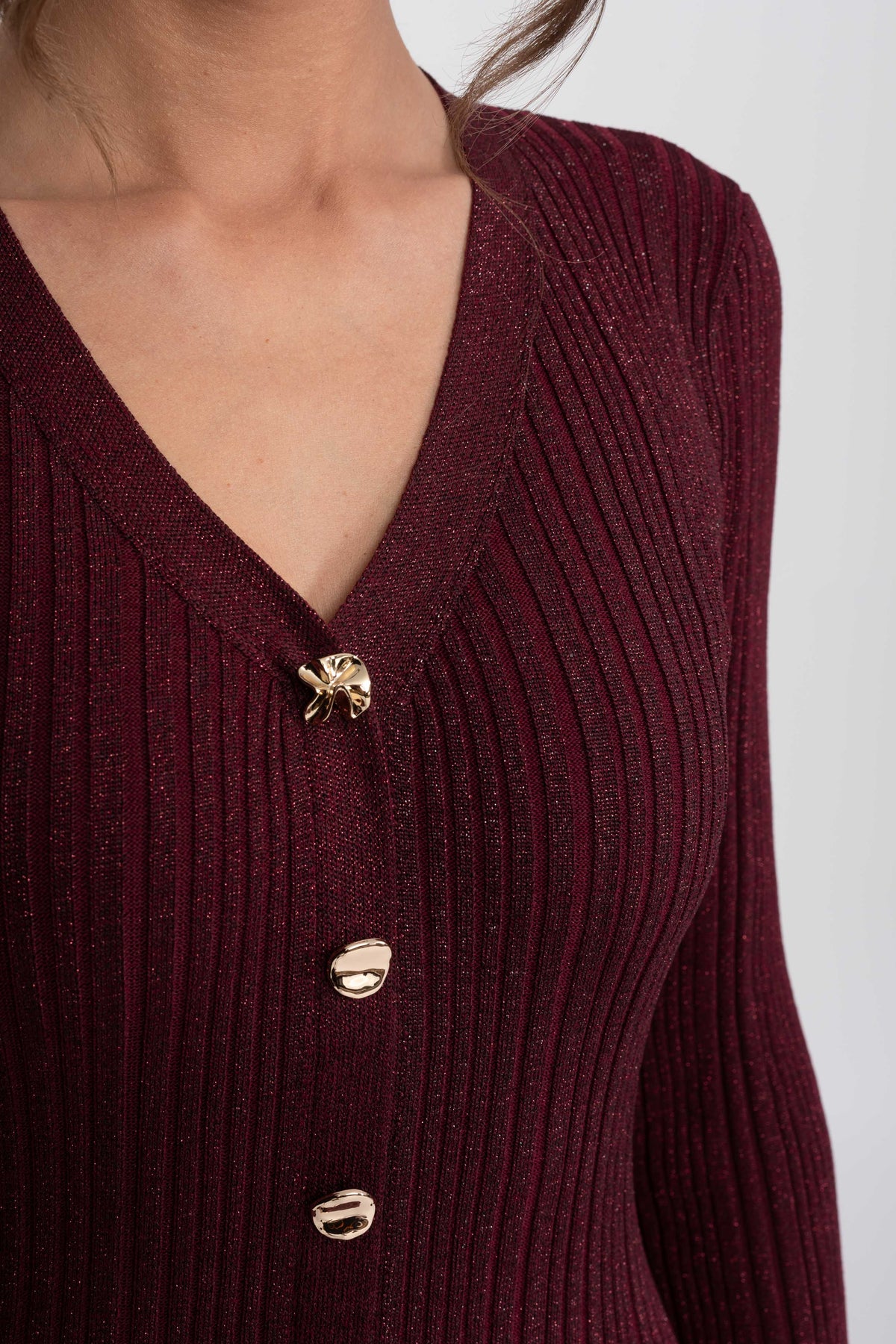 V-Neck Button-Front Ribbed Knit Maxi Dress with Ruffle Cuffs – Burgundy – view 10