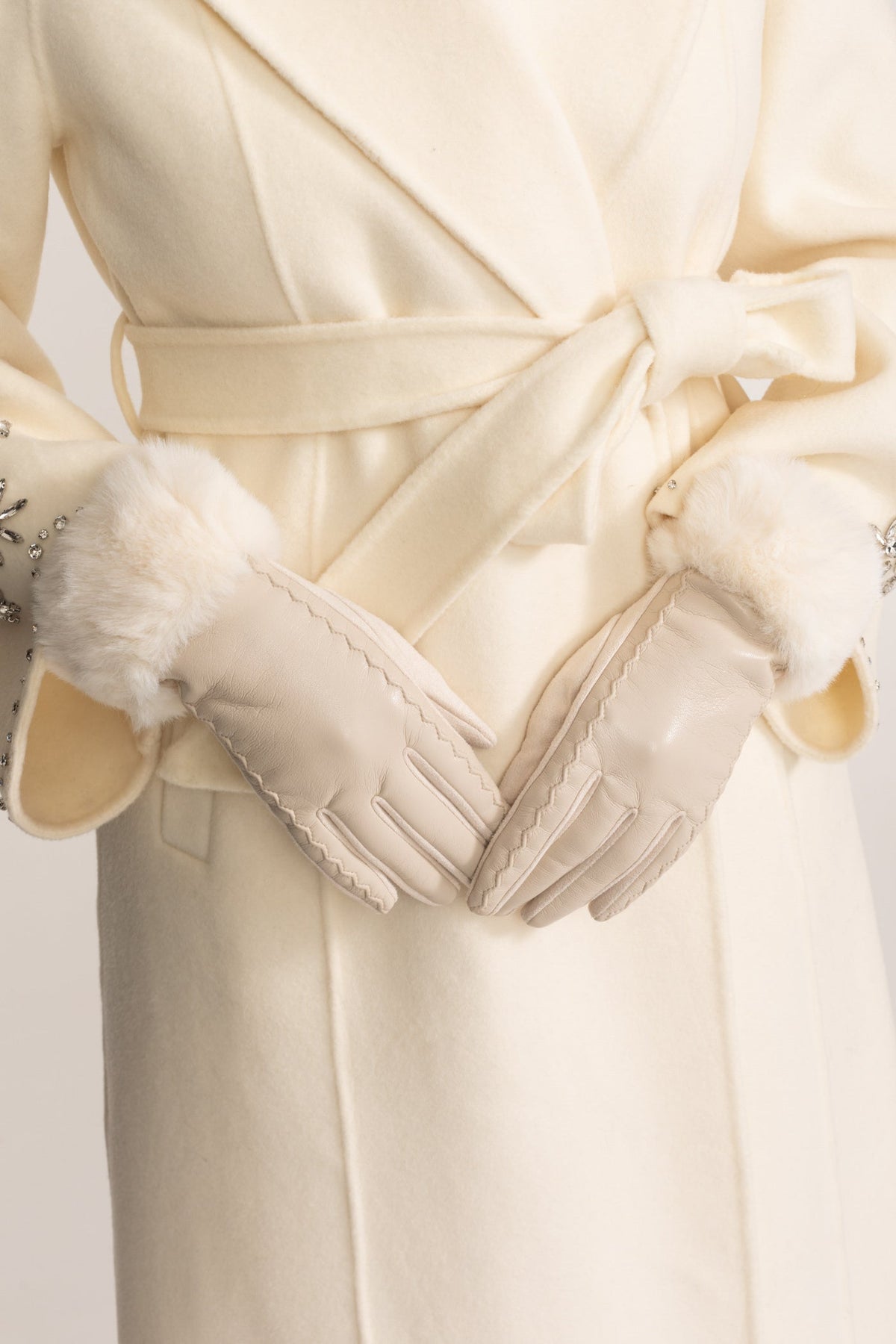 Vegan Leather Gloves with Plush Cuffs and Stitching Detail – Beige – view 6