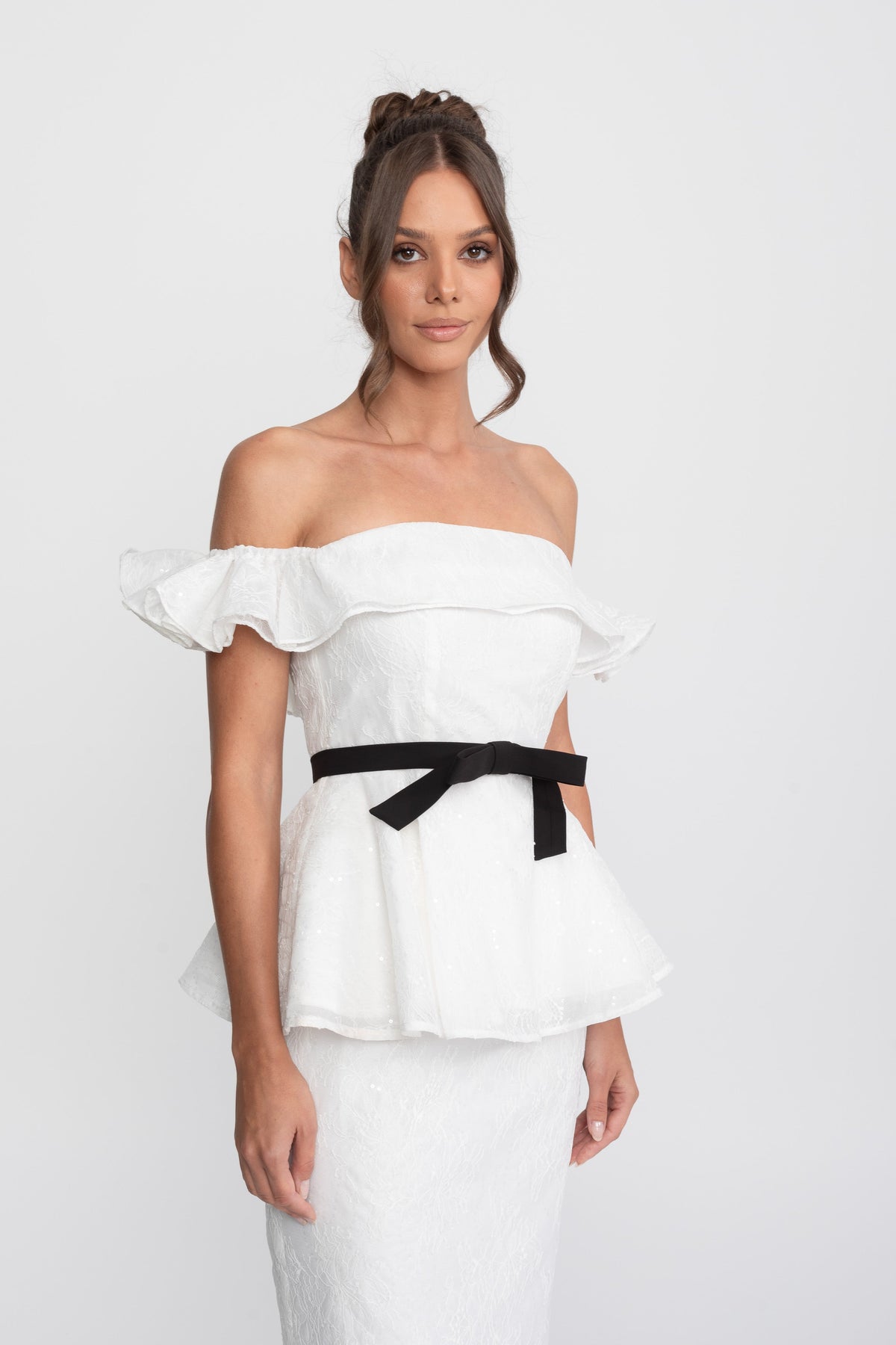 Sequin Off-Shoulder Peplum Top and Pencil Midi Skirt Set with Ribbon Bow – White – view 3