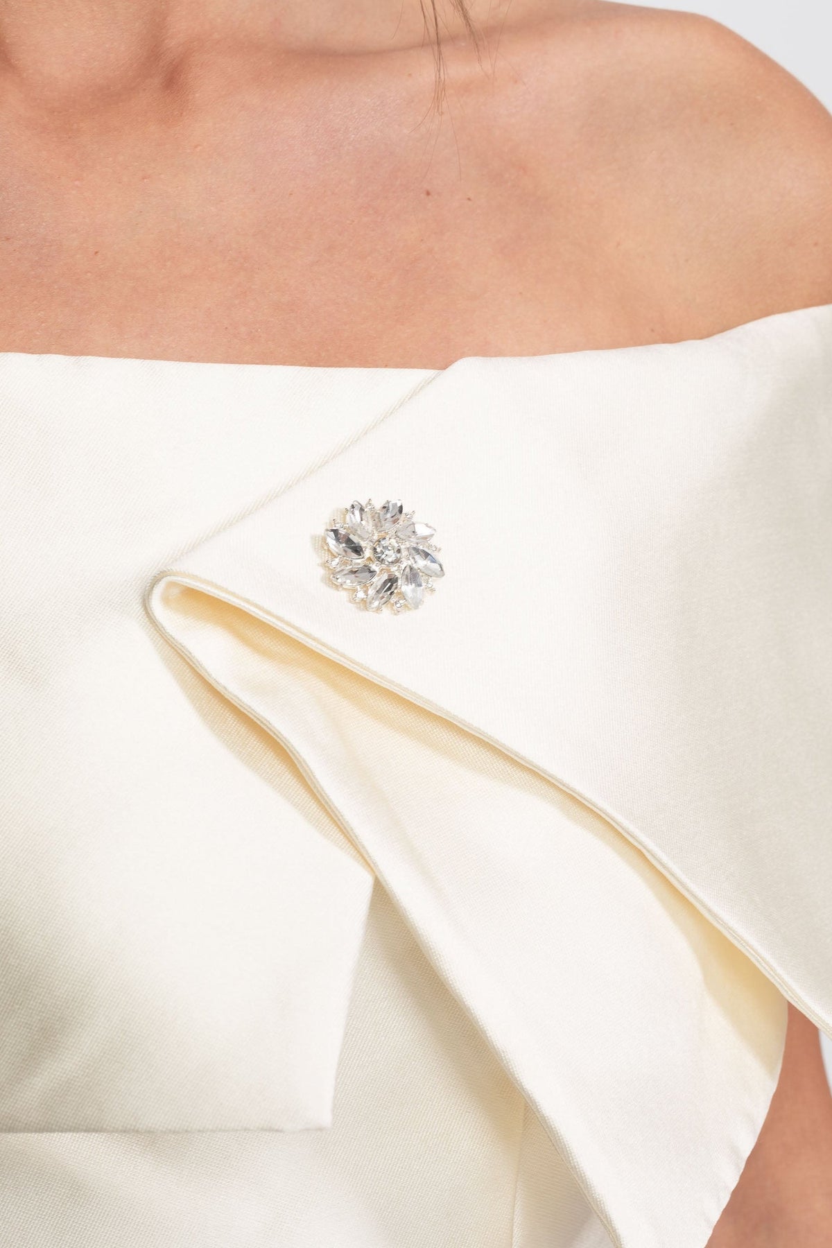 Off-Shoulder Satin Fit and Flare Mini Dress with Crystal Brooch – Ivory – view 4