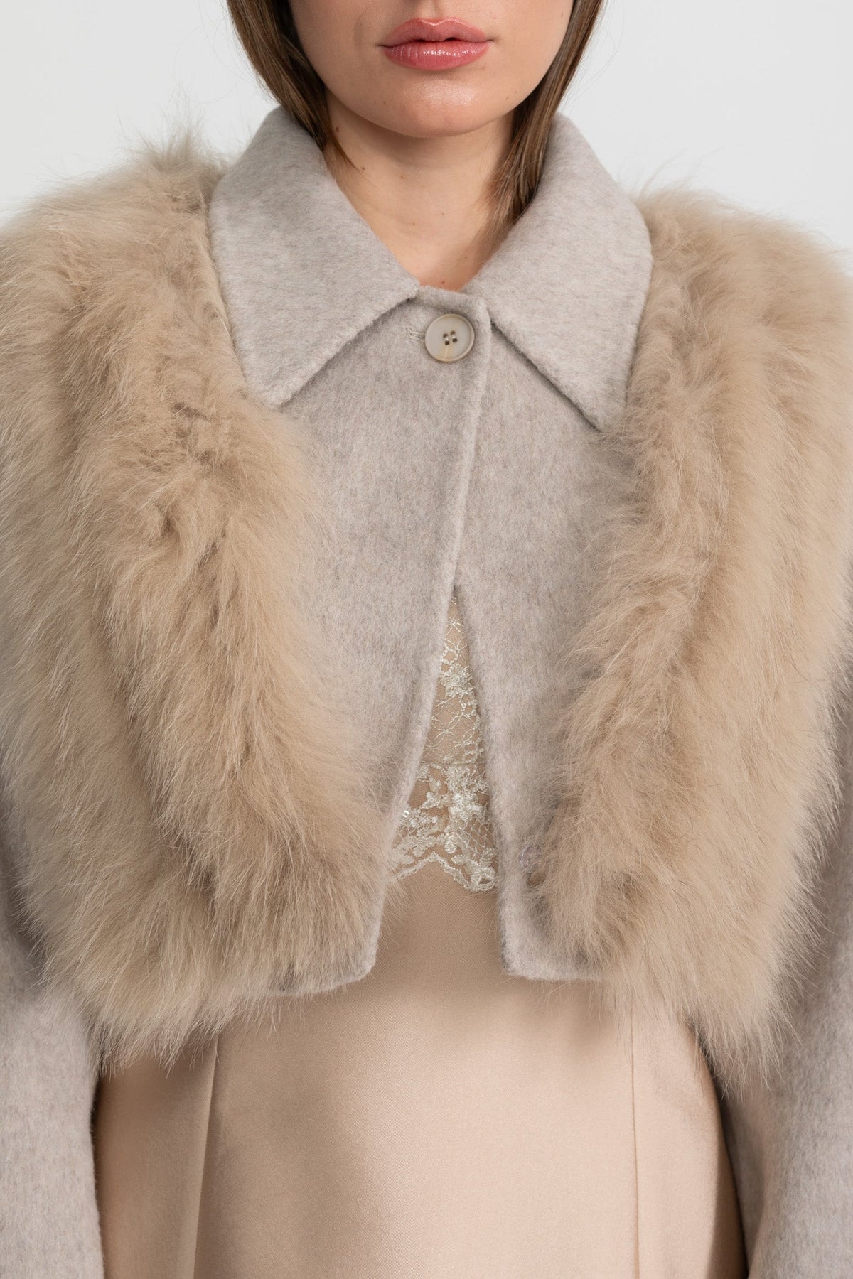 Wool and Cashmere Boxy Cropped Jacket – Taupe – view 3