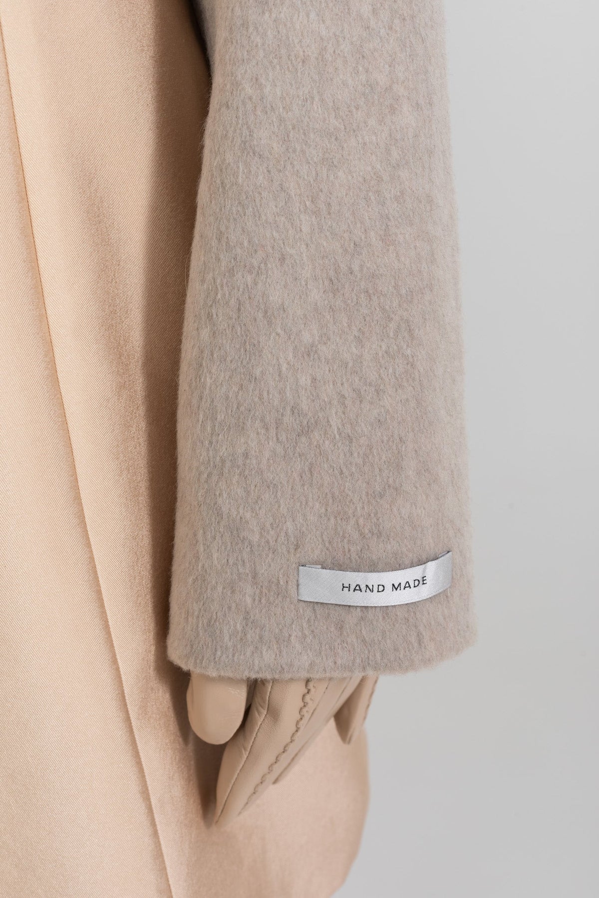 Wool and Cashmere Boxy Cropped Jacket – Taupe – view 4