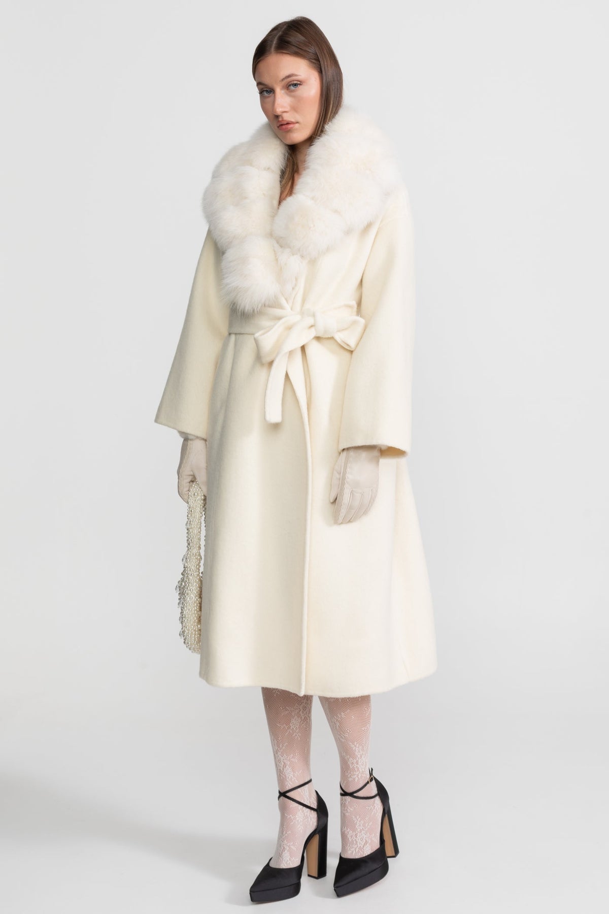 Double-Faced Wool Wrap Coat with Collar Trim and Tie Belt – Ivoire – view 4