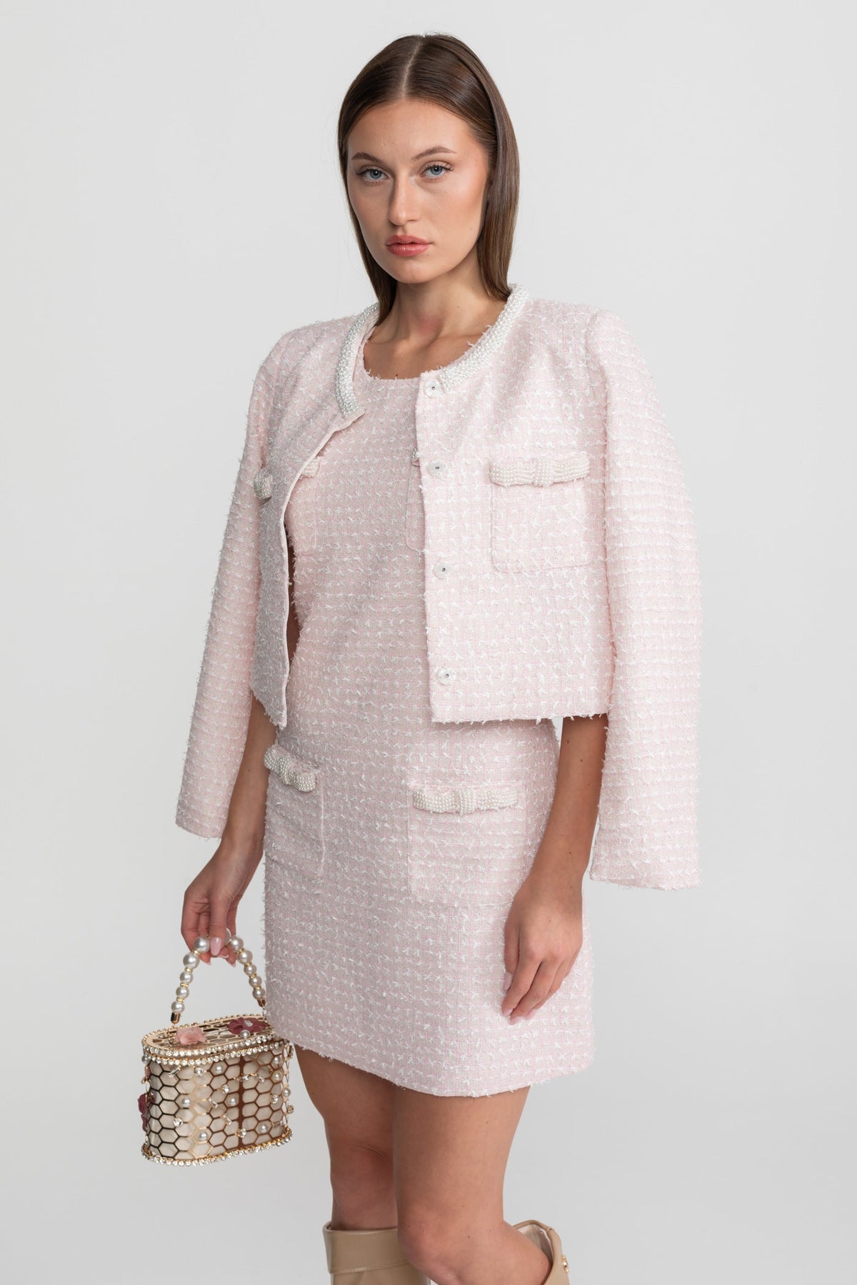 Cropped Tweed Jacket with Pearl Trim Round Neckline – Light Pink – view 7