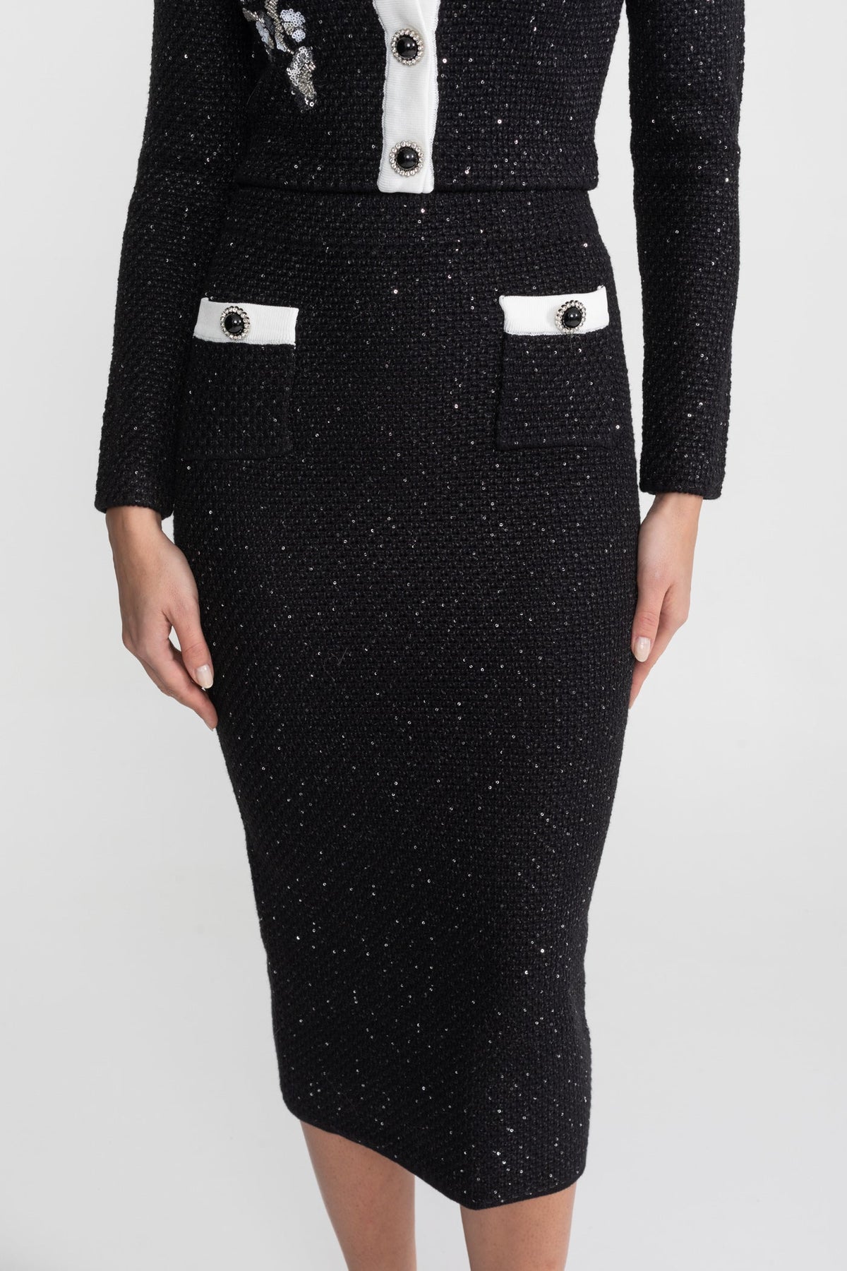 Floral Appliqué Tweed Knit Cropped Cardigan and Midi Skirt Set – Black