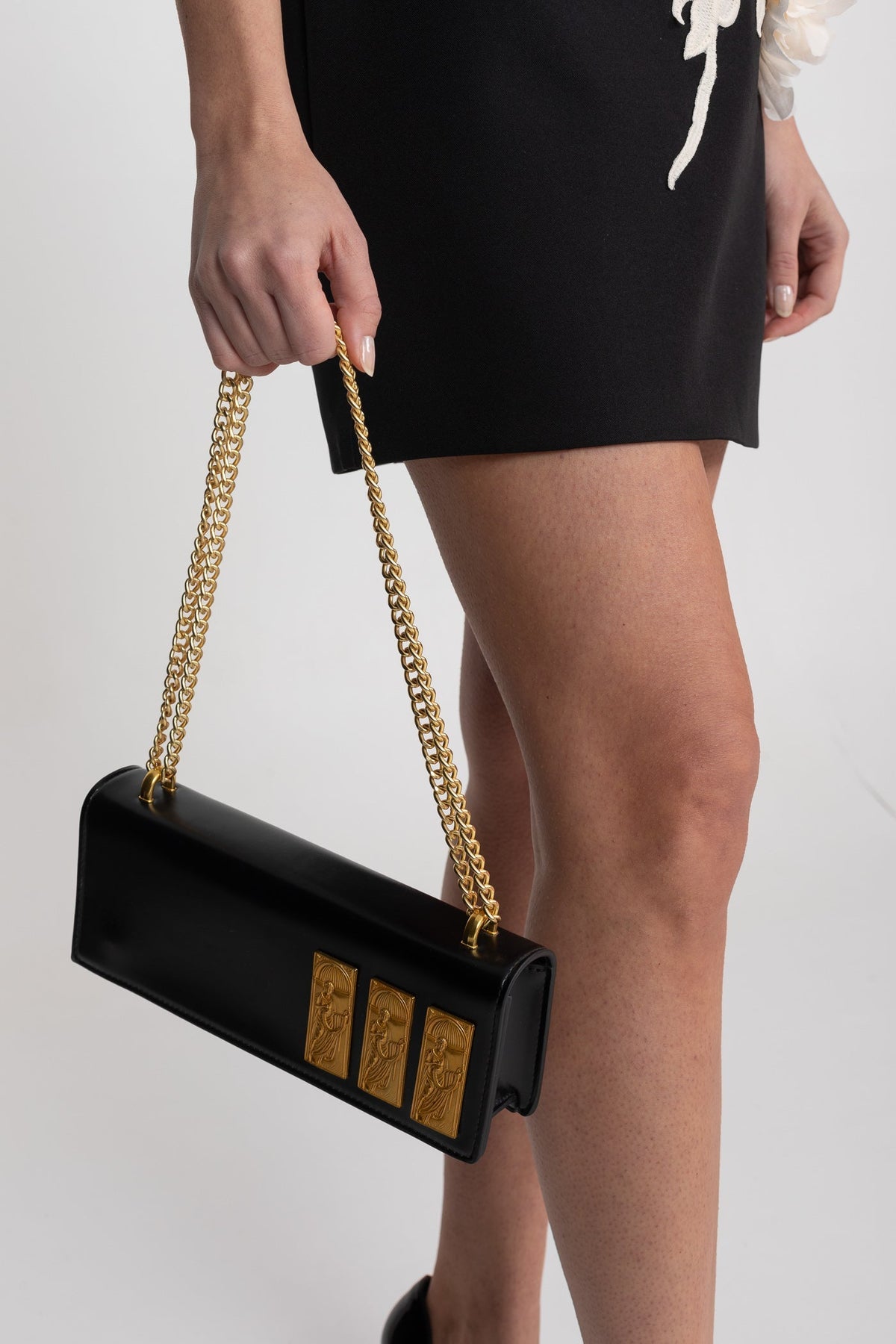 Structured Chain Shoulder Bag with Gold Embossed Plaques – Black – view 5