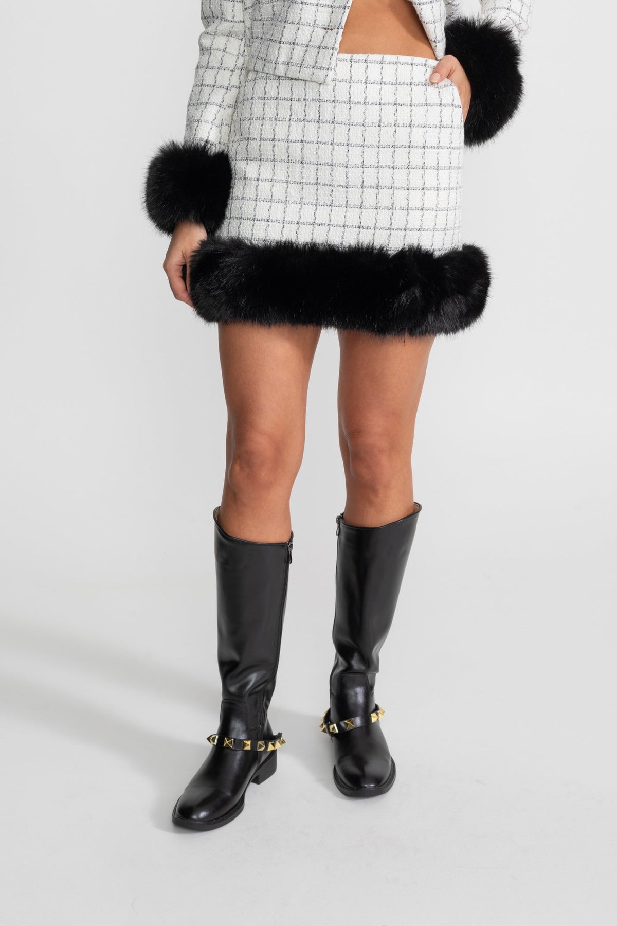 Check Tweed Faux Fur Trim Mini Skirt Set – White and Black – view 7