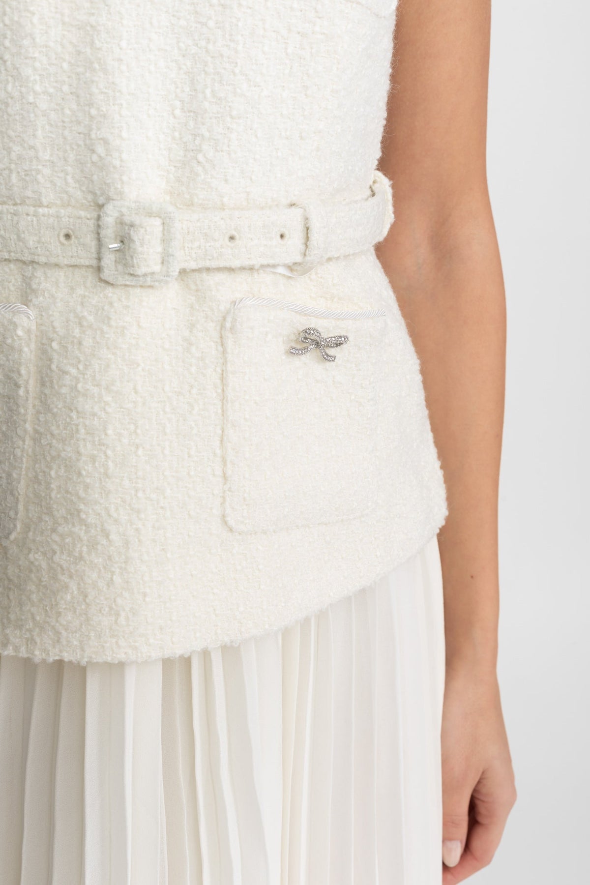 Sleeveless Textured Midi Dress with Pleated Chiffon Skirt – Ivory – view 7