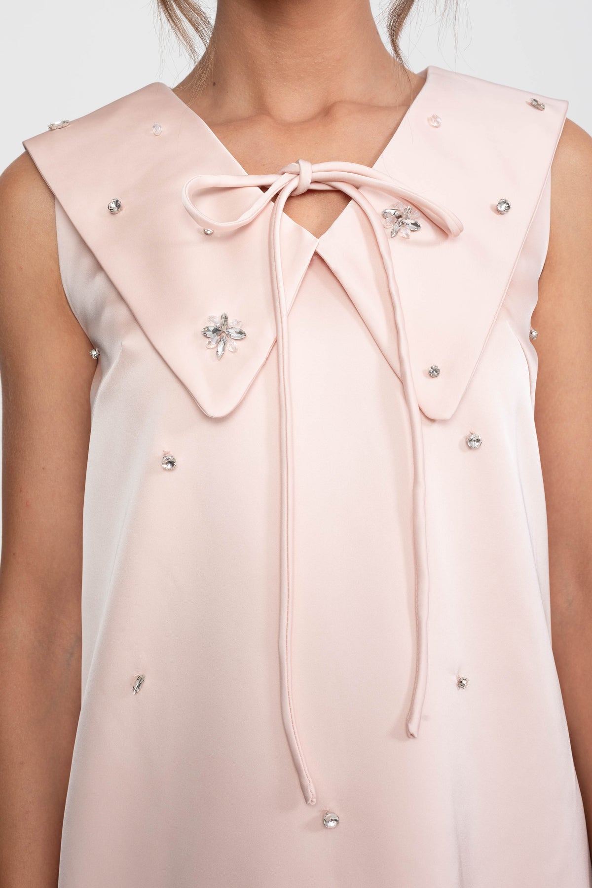 Sleeveless Sailor Collar Satin Mini Dress with Tie Neck – Pink – view 4