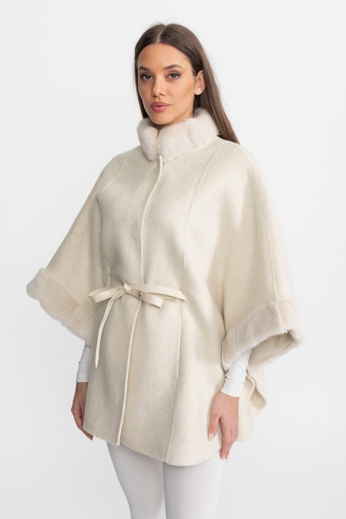 Wool Blend Cape Coat with Collar Trim and Tie Belt – Ivoire – view 4
