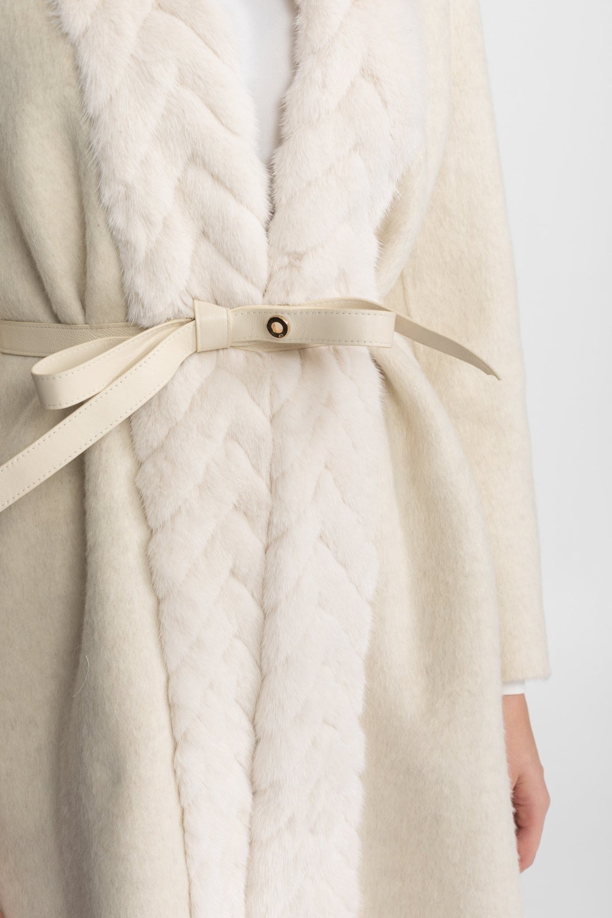 Wool and Alpaca Longline Coat with Textured Collar – Ivoire – view 8