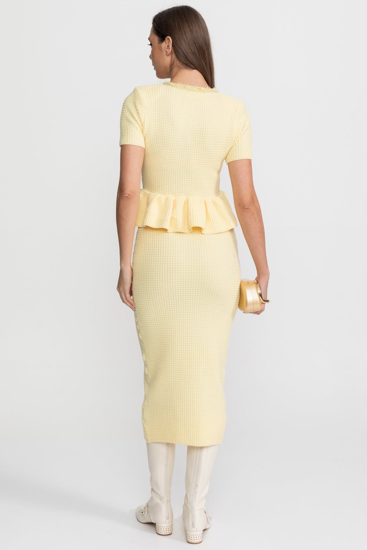 Fitted Knit Midi Dress with Peplum Waist and Patch Pockets – Yellow – view 7