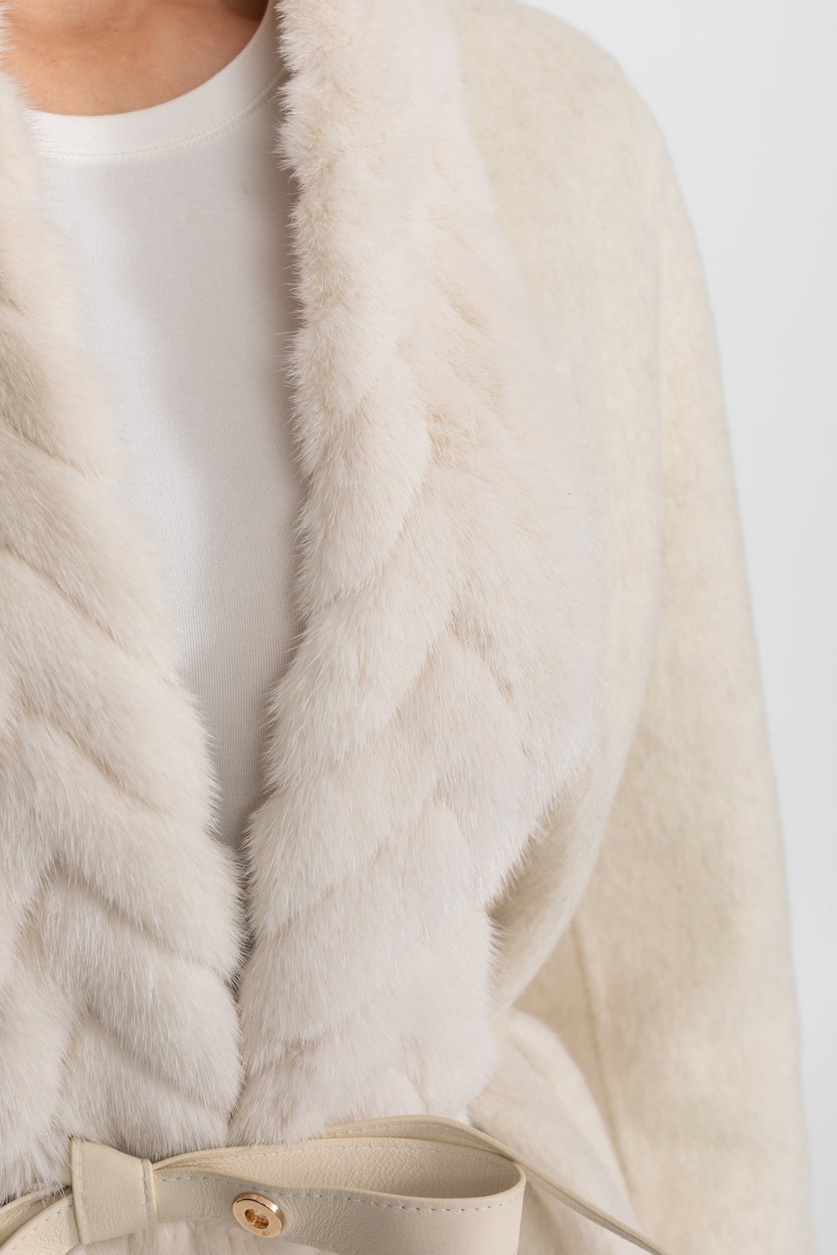 Wool and Alpaca Longline Coat with Textured Collar – Ivoire – view 7