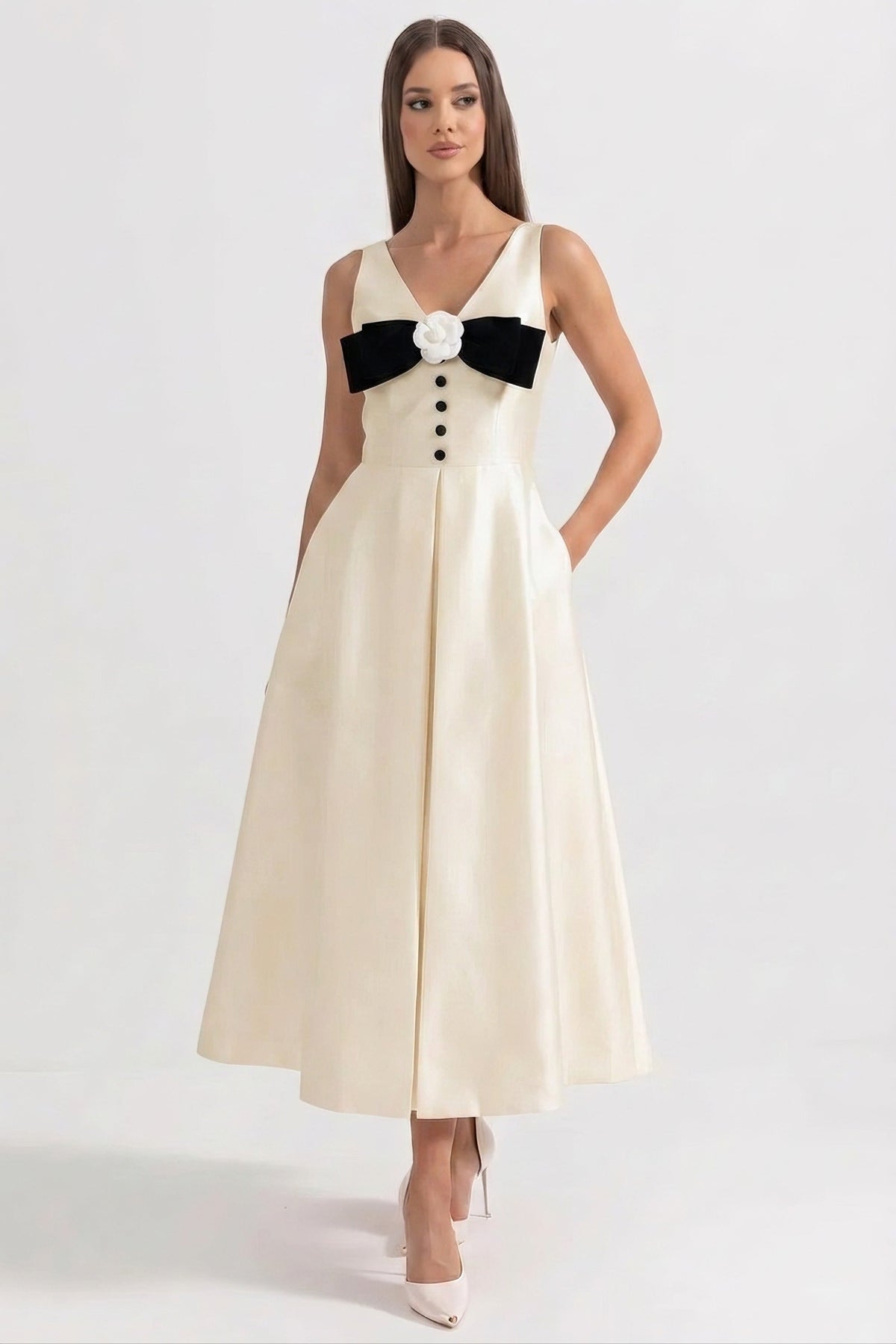 Halter Neck Button Front Maxi Dress with Black Bow and Pockets – White – view 3
