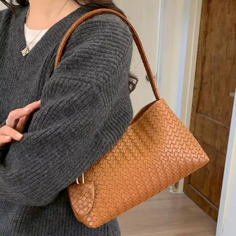 Jasmin Glossy Woven Vegan Leather Shoulder Bag with Magnetic Clasp – view 7