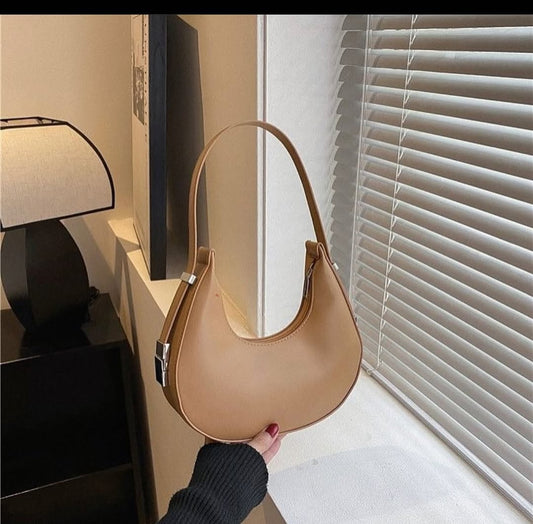Tyla Lightweight Vegan Leather Hobo Shoulder Bag with Zip