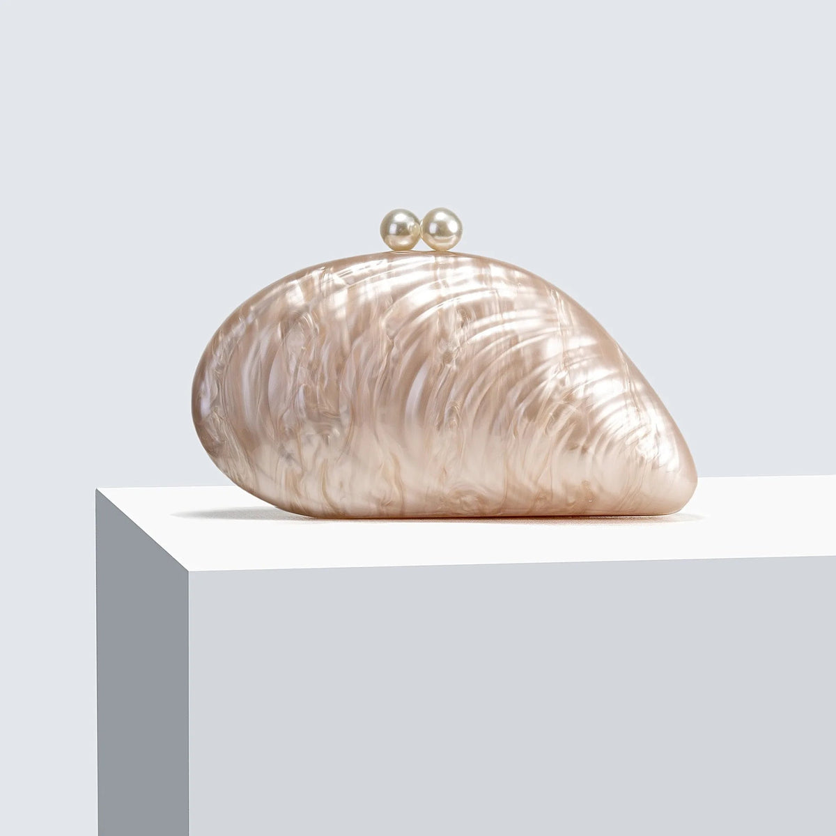Valentina Shell-Shaped Acrylic Clutch with Detachable Chain
