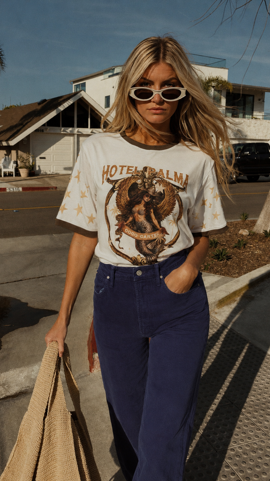 Hotel Palma Graphic Boxy Longline T-Shirt – White/Chocolate