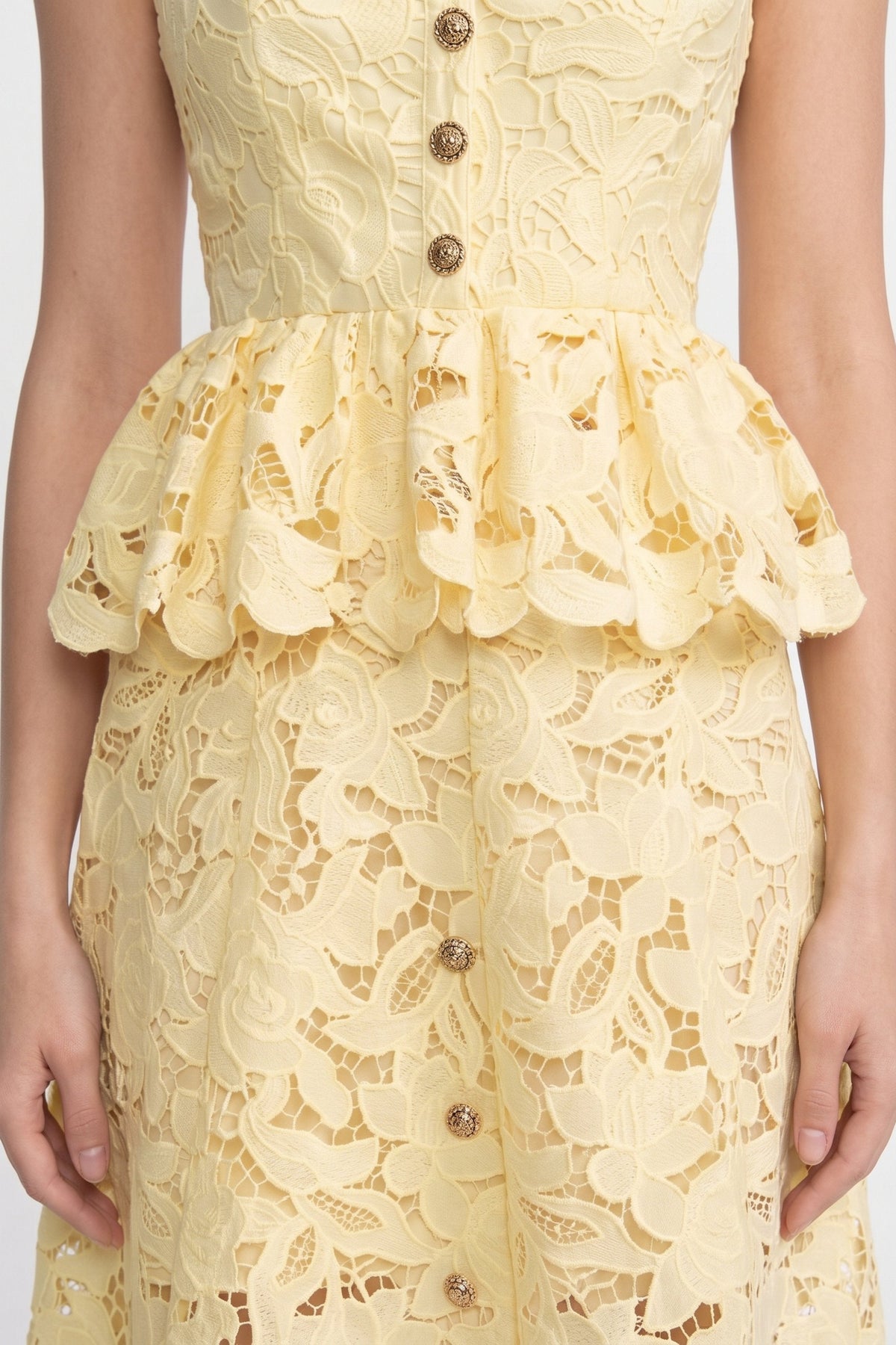 Sleeveless Lace Peplum Midi Dress with Square Neck – Yellow – view 9