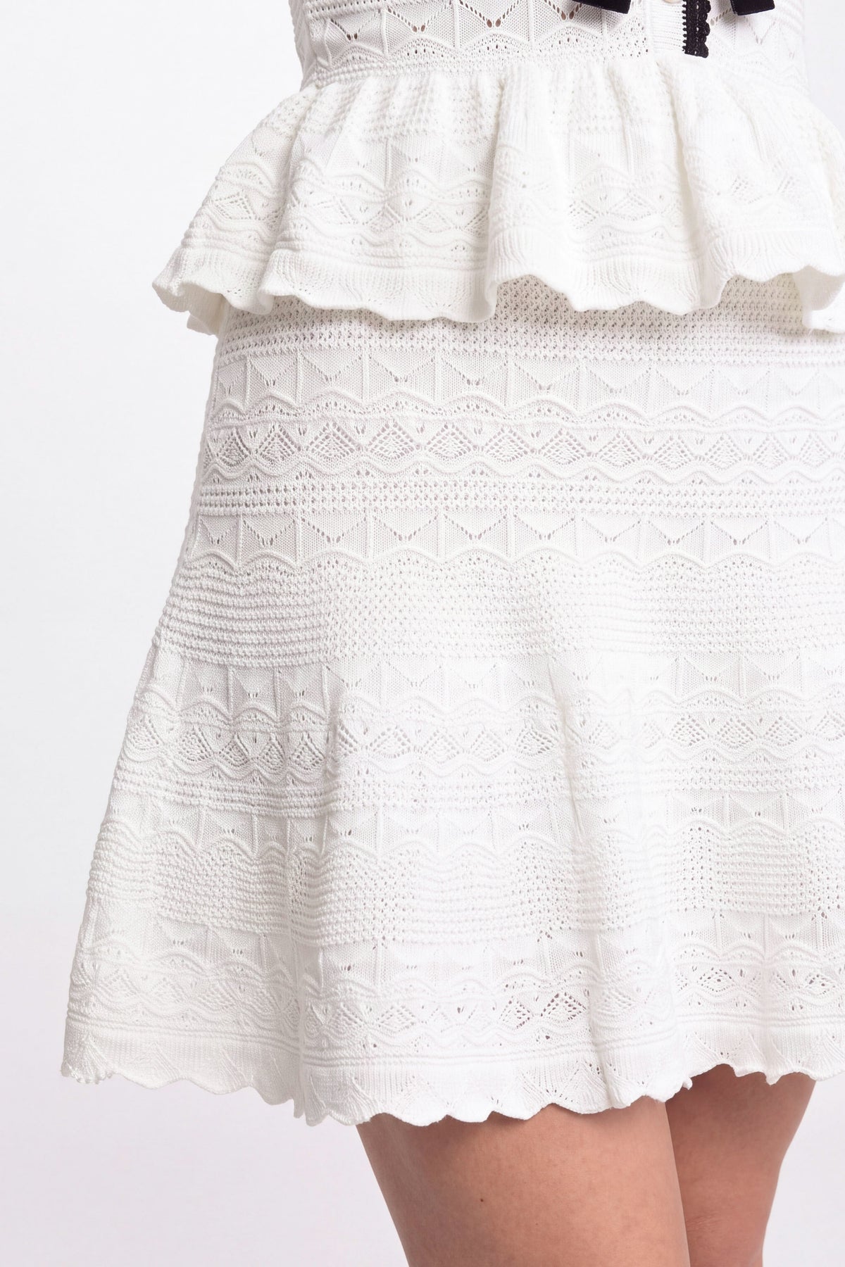Sleeveless Knit Peplum Mini Dress with Contrast Trim and Bow – White – view 6
